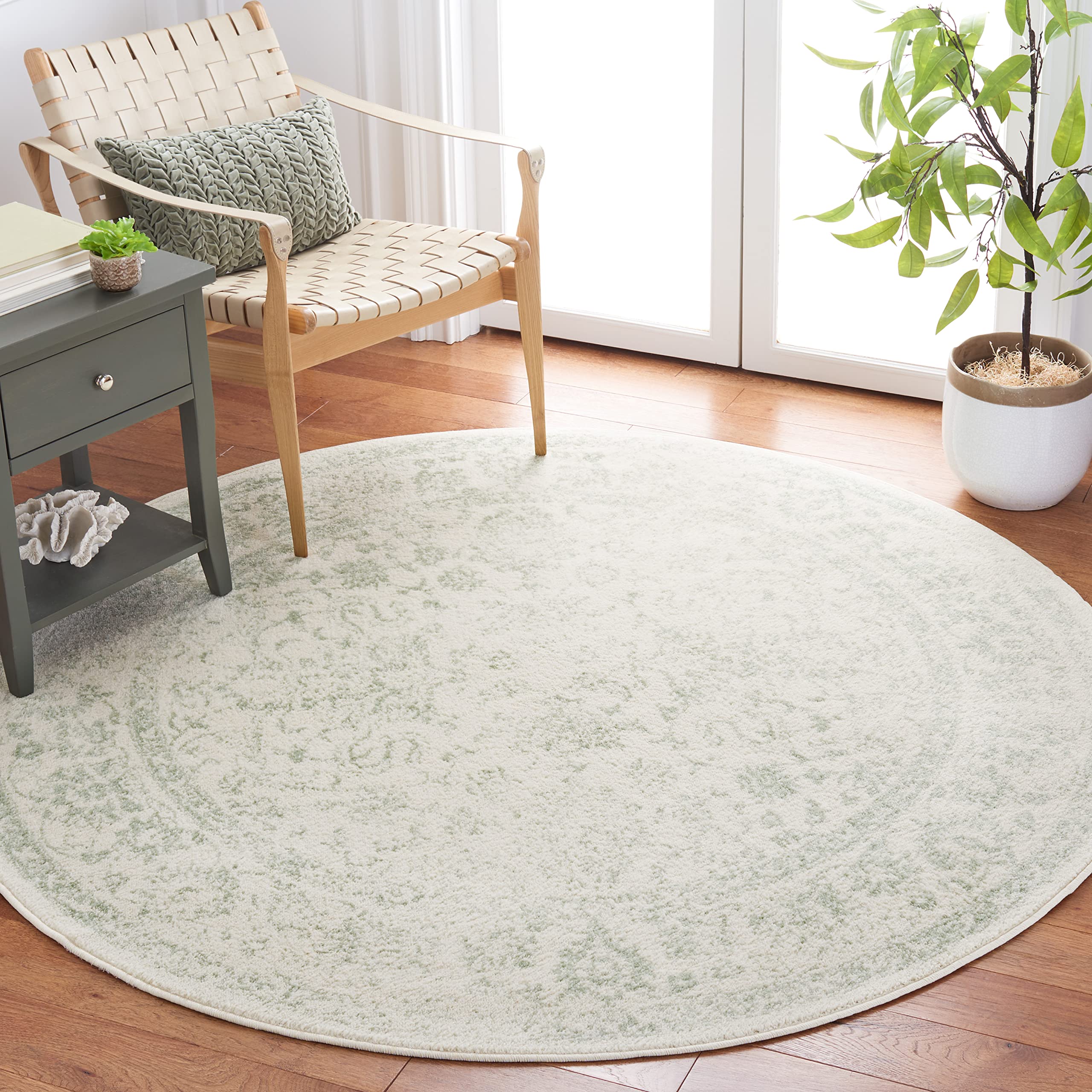 SAFAVIEH Adirondack Collection Area Rug - 12 Round, Ivory & Sage, Oriental Distressed Design, Non-Shedding & Easy Care, Ideal f