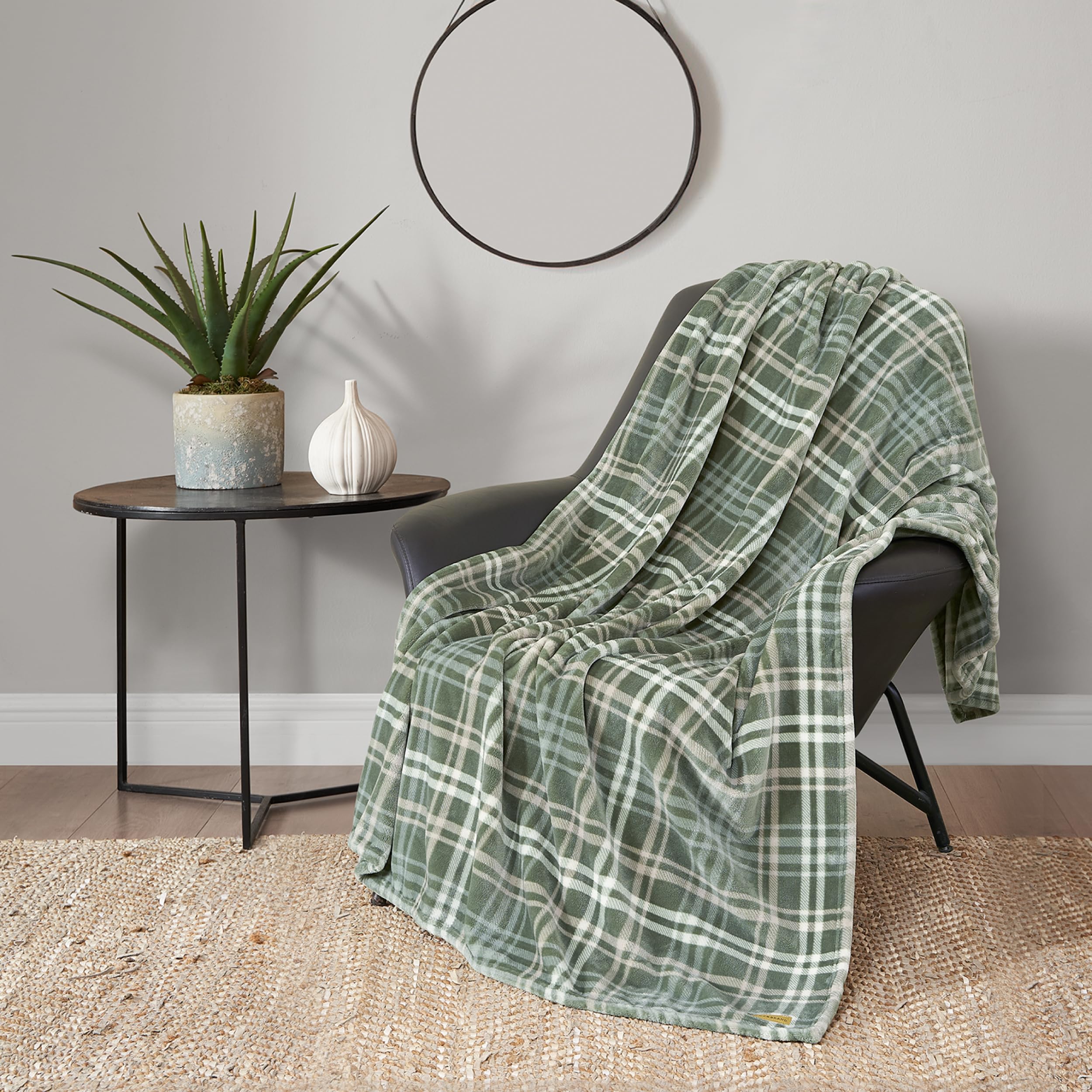 Lucky Brand Camper Plaid Olive Green 50'X70' Cozy Plush Blanket - Premium Microfiber Throw For Luxurious Comfort And Style