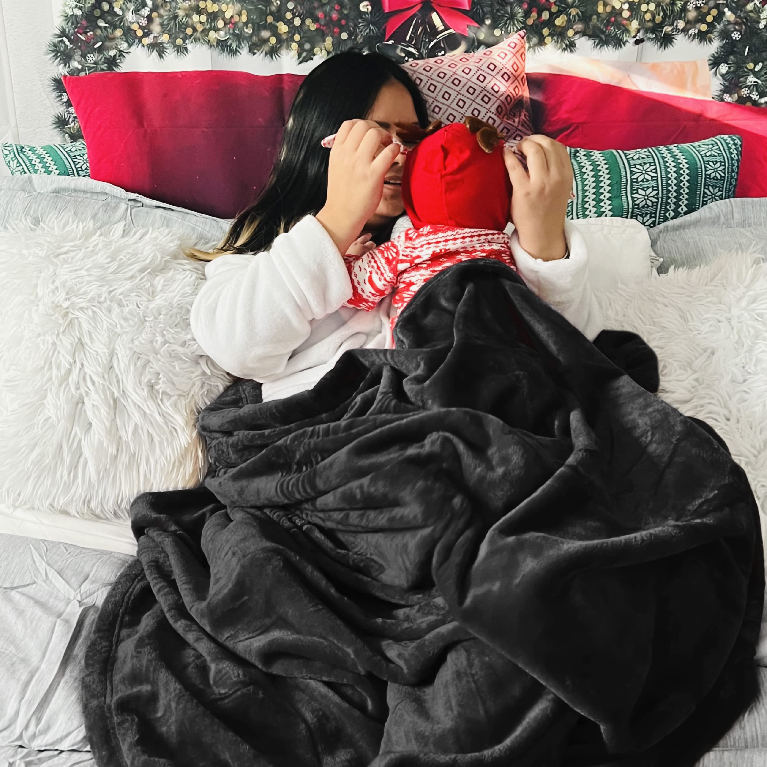 Bedsure Fleece Blanket Throw Blanket Black - 300Gsm Throw Blankets For Couch, Sofa, Bed, Soft Lightweight Plush Cozy Blankets An