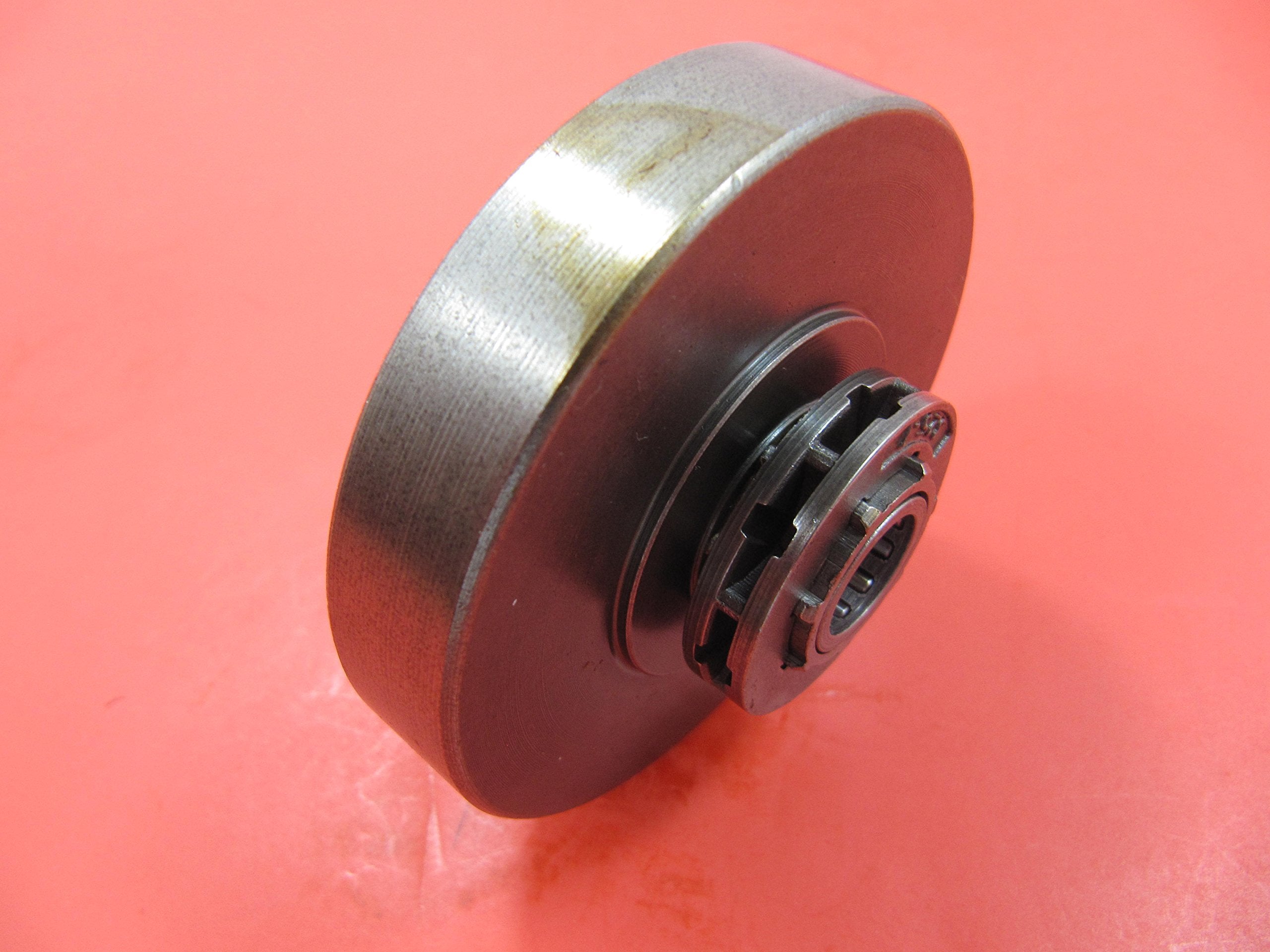 Replacement Chainsaw Sprocket Fits Husqvarna Models. 340, 345, 350, 351, 346Xp, 357Xp, 359 .325 Pitch 7-Teeth With Bearing