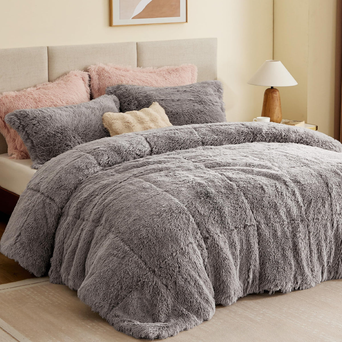 Intelligent Design Malea Shaggy Comforter Set, Long Faux Fur Cozy Down Alternative, Modern Casual Ultra Soft All Season Fluffy B