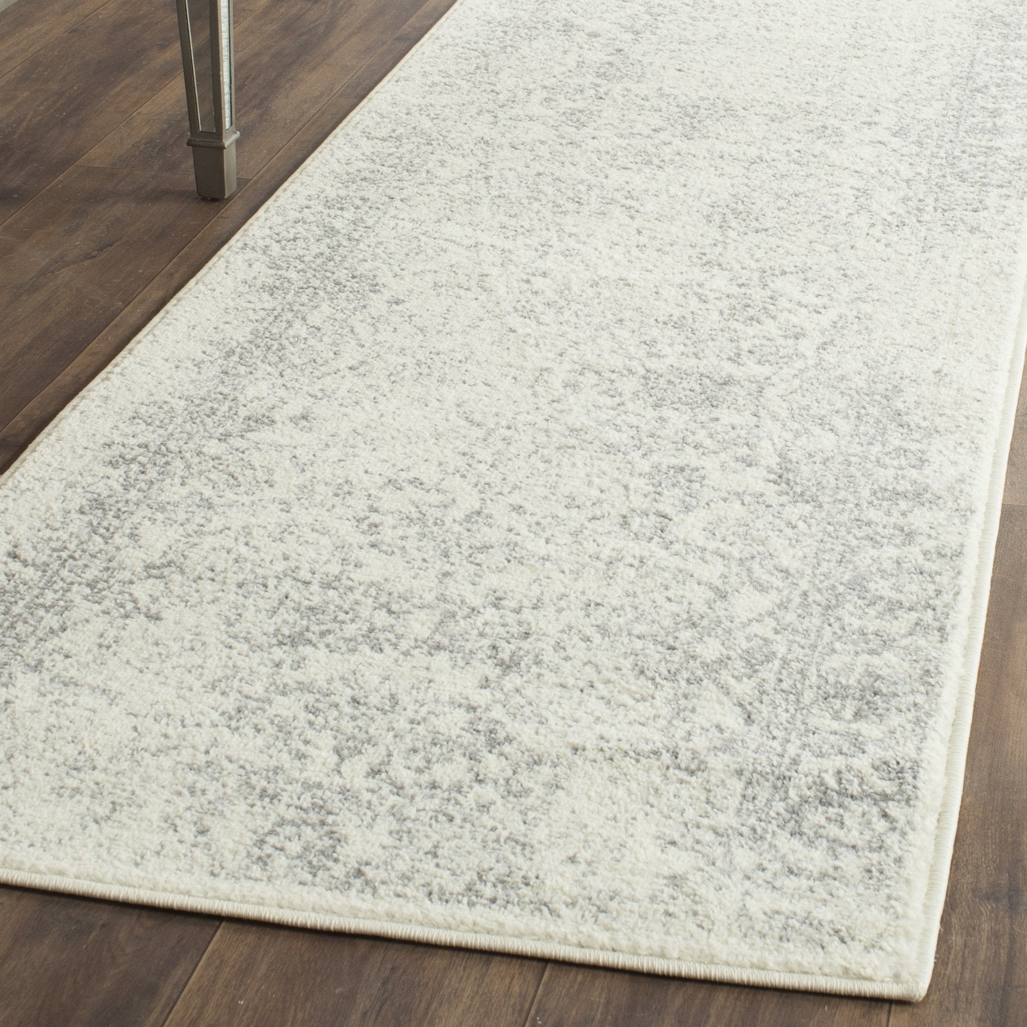 SAFAVIEH Adirondack Collection Runner Rug - 26 x 16, Ivory & Silver, Oriental Distressed Design, Non-Shedding & Easy Care, Ide