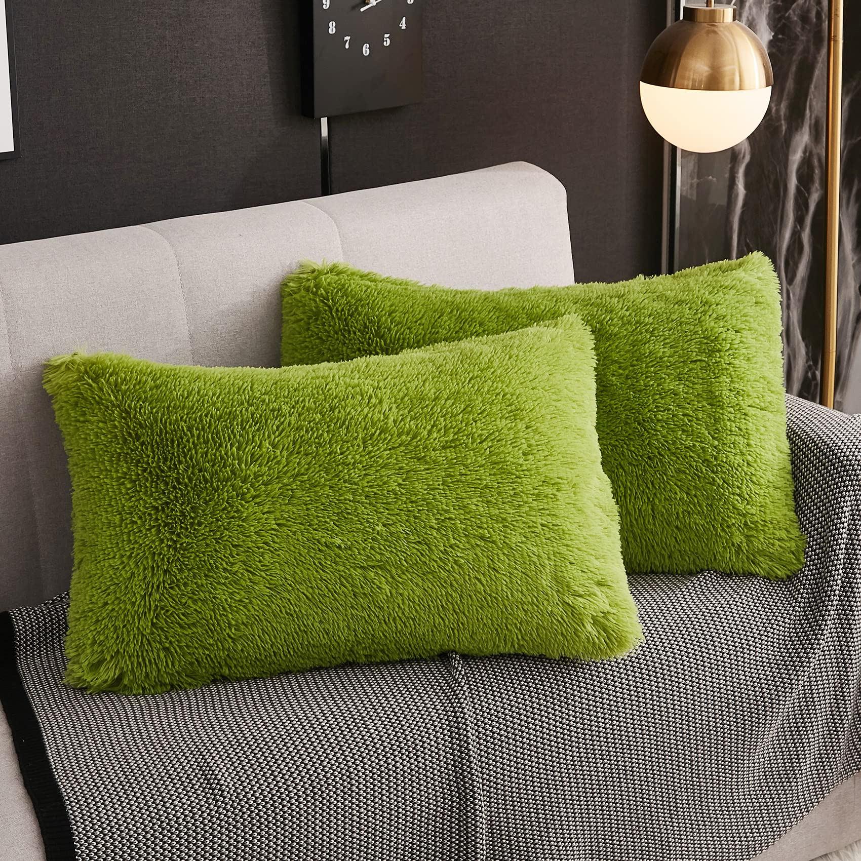 Werdim Shaggy Fluffy Faux Fur Pillowcases 2 Pack Button Closure Velvet Pillow Shams Standard/Queen Size (Lilac, 20 X 26 Inches)