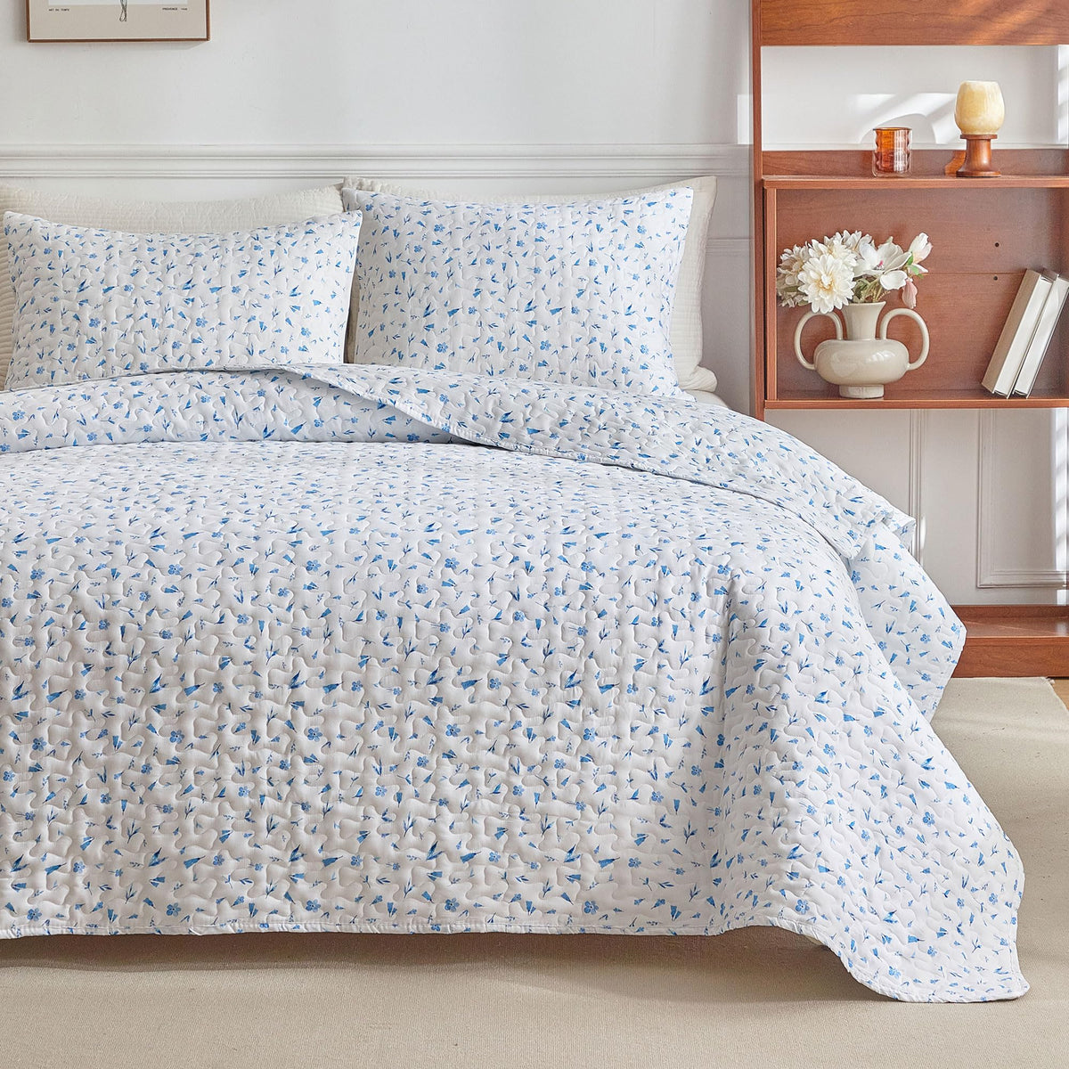 Mixinni King Quilt Bedding Set With Pillow Shams, 3 Piece Boho Blue Floral Bed Coverlets For All Seasons, Soft Lightweight Micro