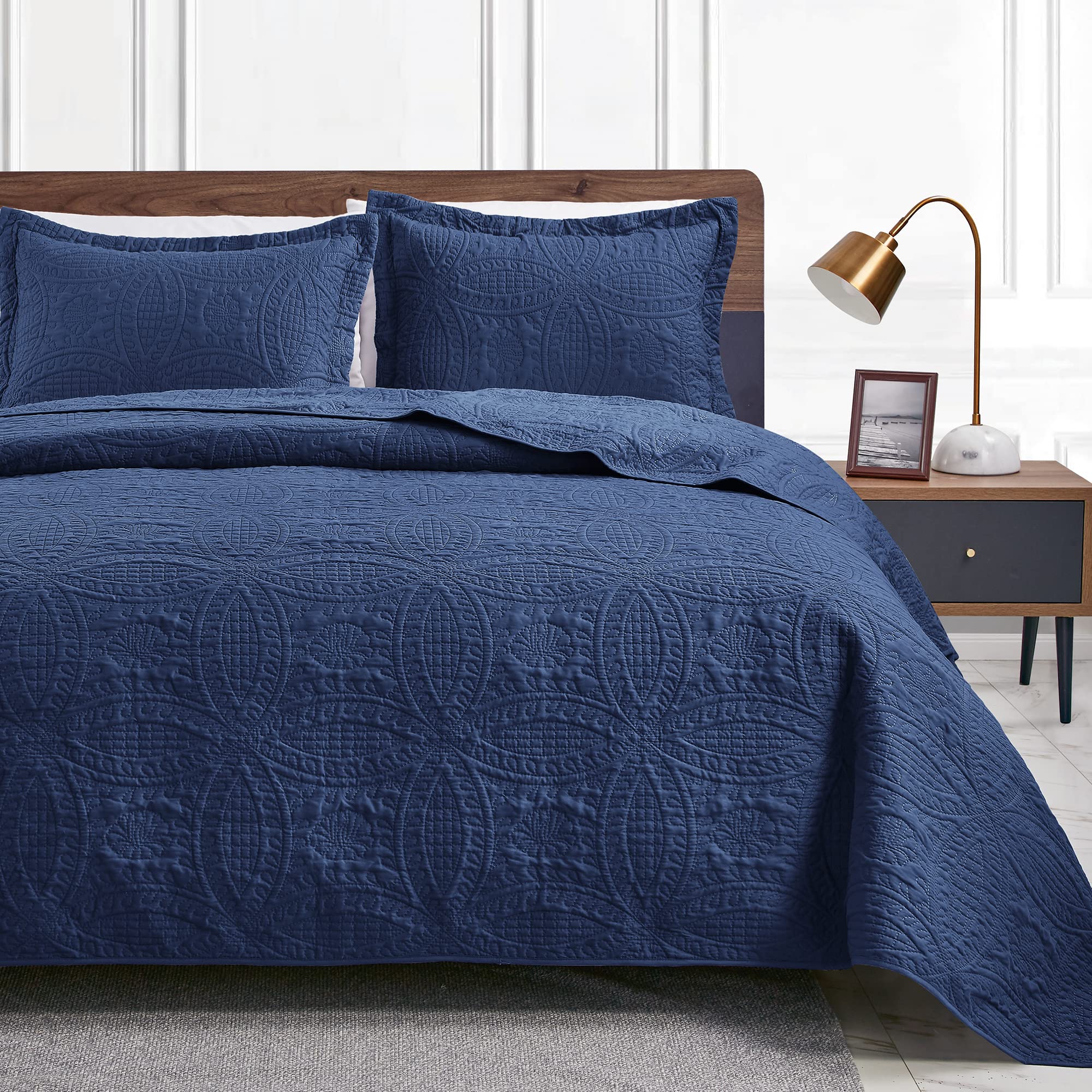 Love s cabin King Size Quilt Set Navy Blue Bedspreads - Soft Bed Summer Quilt Lightweight Bedspread Comforter - Modern Style Co