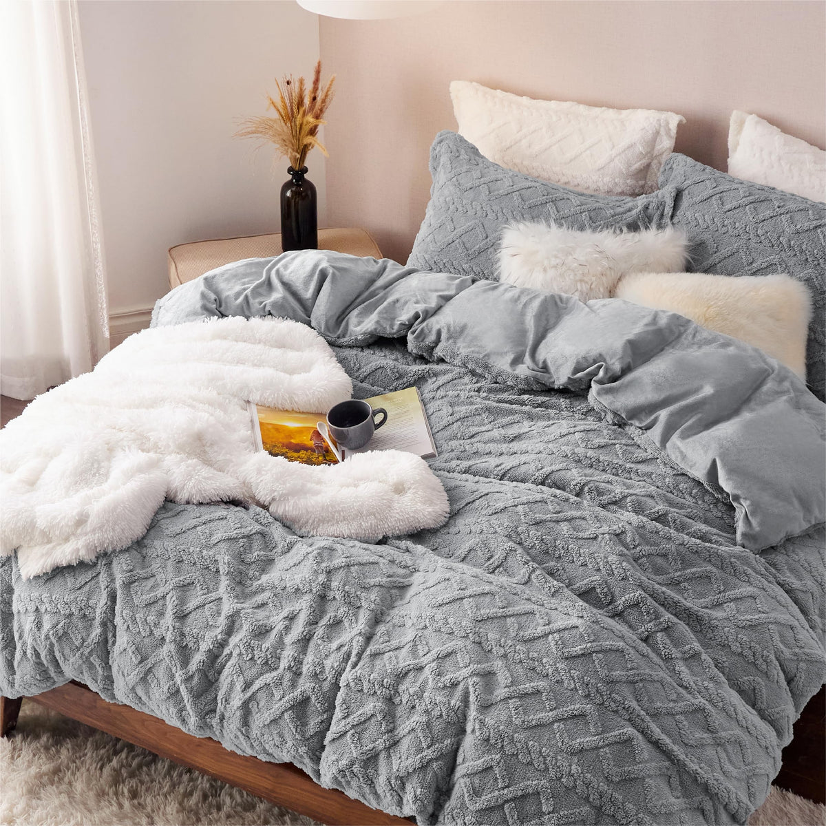 Bedsure Fluffy King Size Comforter Set, Grey Plush Fleece Bed Set King, Luxury Jacquard Farmhouse Boho Soft Warm Bedding For Win