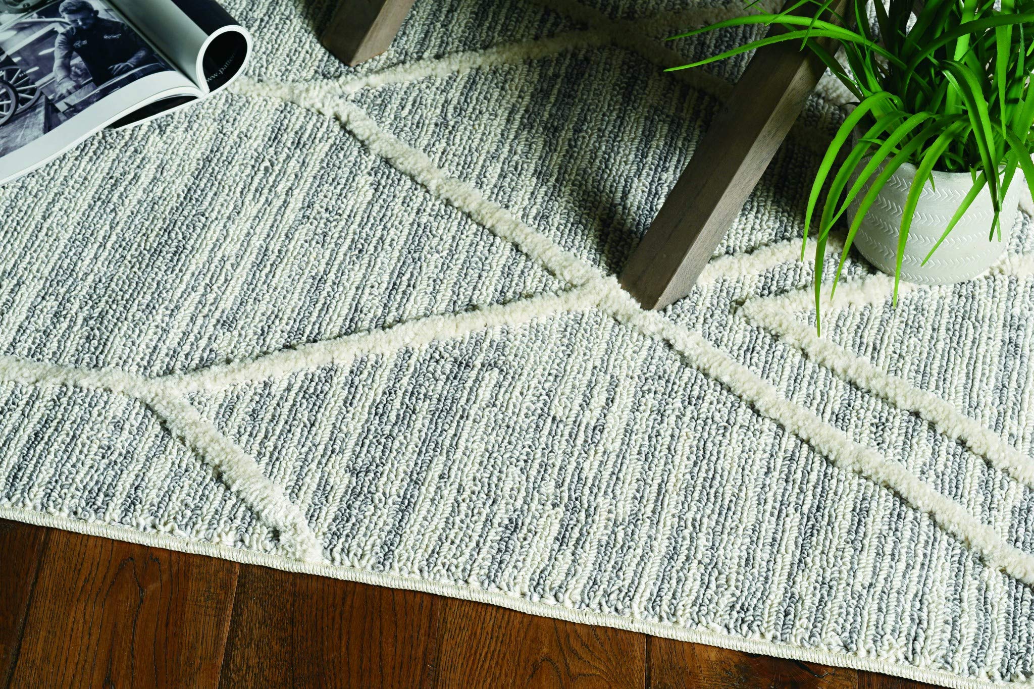 HomeRoots Polyester 12'x15' Ivory Grey Machine Woven Geometric Indoor Area Rug