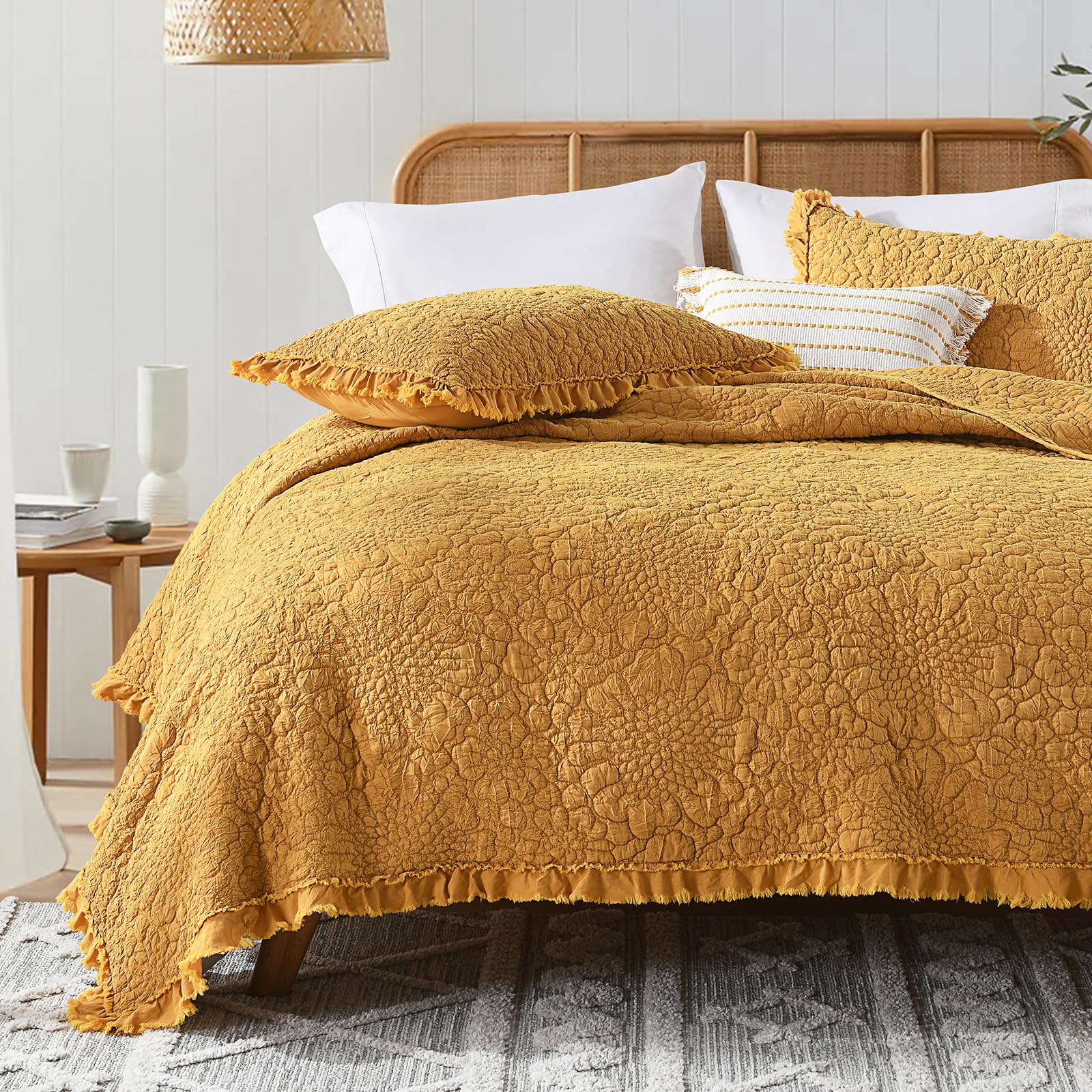 Horimote Home Yellow Ruffled Quilt Queen Size, Stone-Washed Microfiber Lightweight Crinkled Farmhouse Rustic Shabby Chic Bedding
