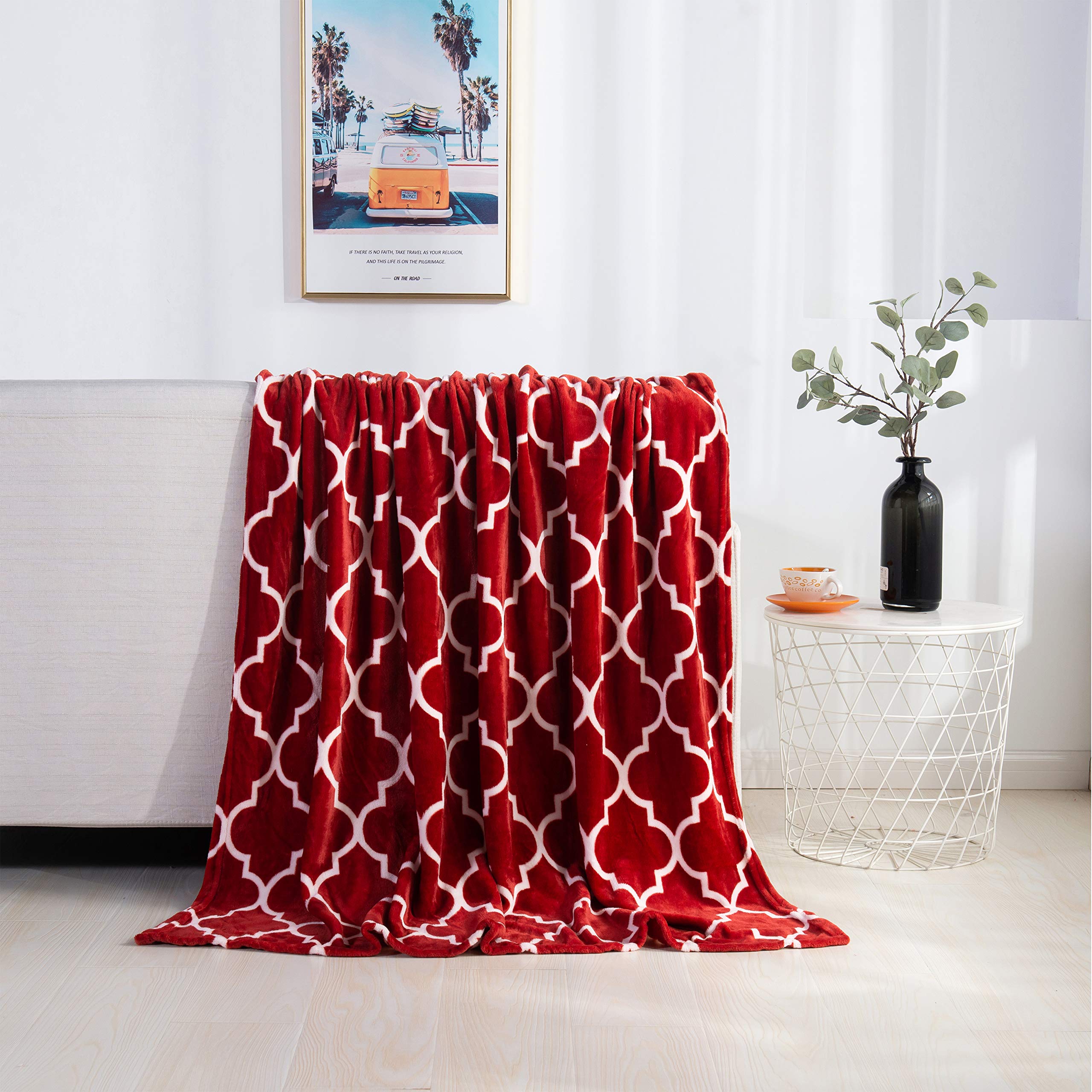 Elegant Comfort Velvet Touch Ultra Plush Christmas Holiday Printed Fleece Throw/Blanket-50 X 60Inch, (Quatrefoil Burgundy)