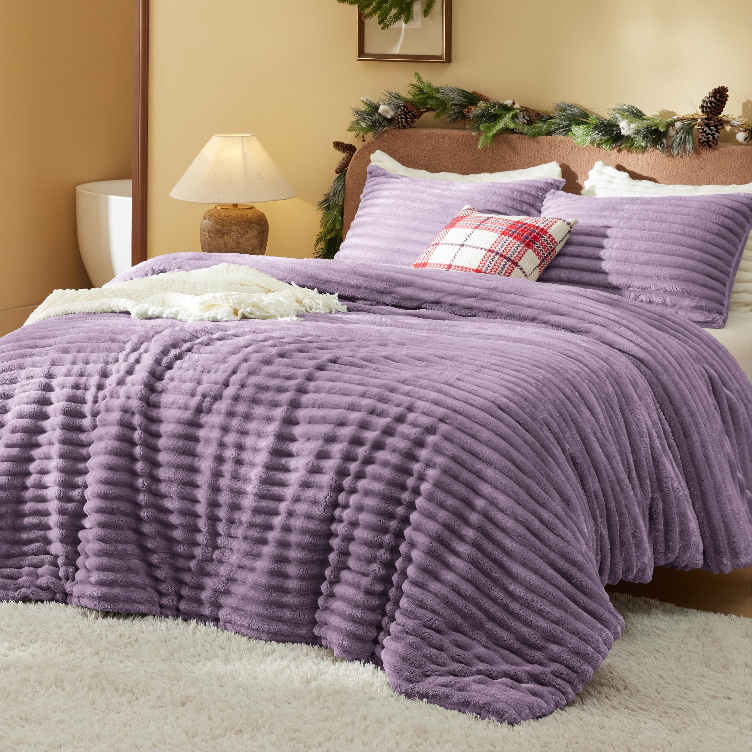 Bedsure Fluffy Comforter Set King Size - Super Soft Faux Fur Bed Set Light Purple, Winter Warm Plush Fleece Bedding, 3 Pieces, 1 Shaggy Fuzzy King Comforter With 2 Pillowcases