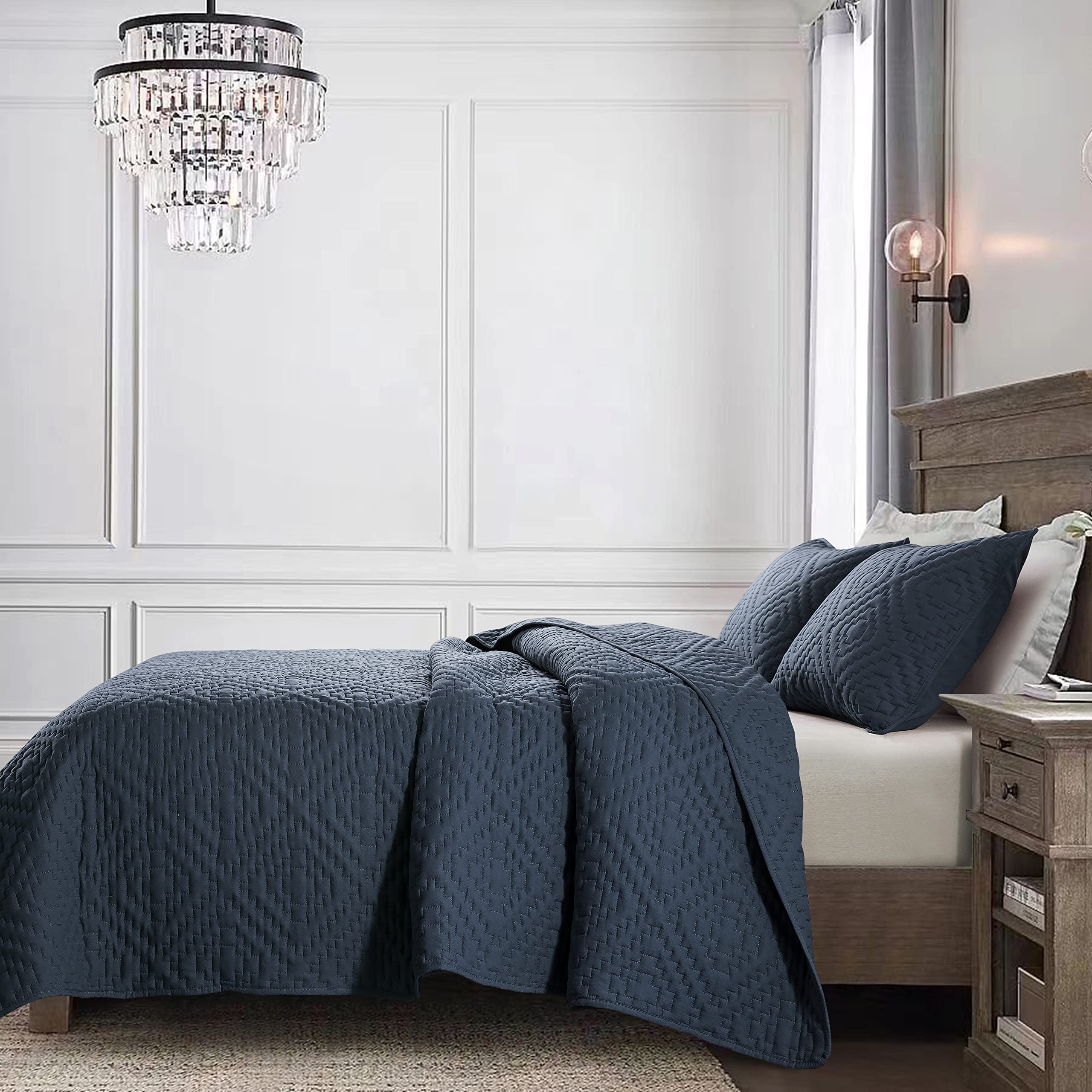 R.Share Oversized California King Size Quilt Bedding Sets With Pillow Shams, Navy Blue Cal King Lightweight Soft Bedspread Cover