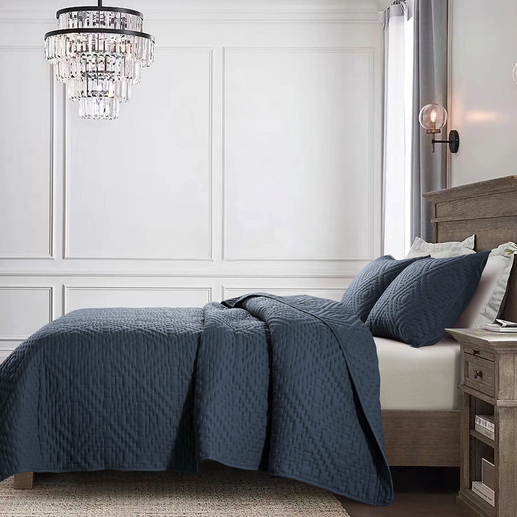 R.Share Oversized California King Size Quilt Bedding Sets With Pillow Shams, Navy Blue Cal King Lightweight Soft Bedspread Cover