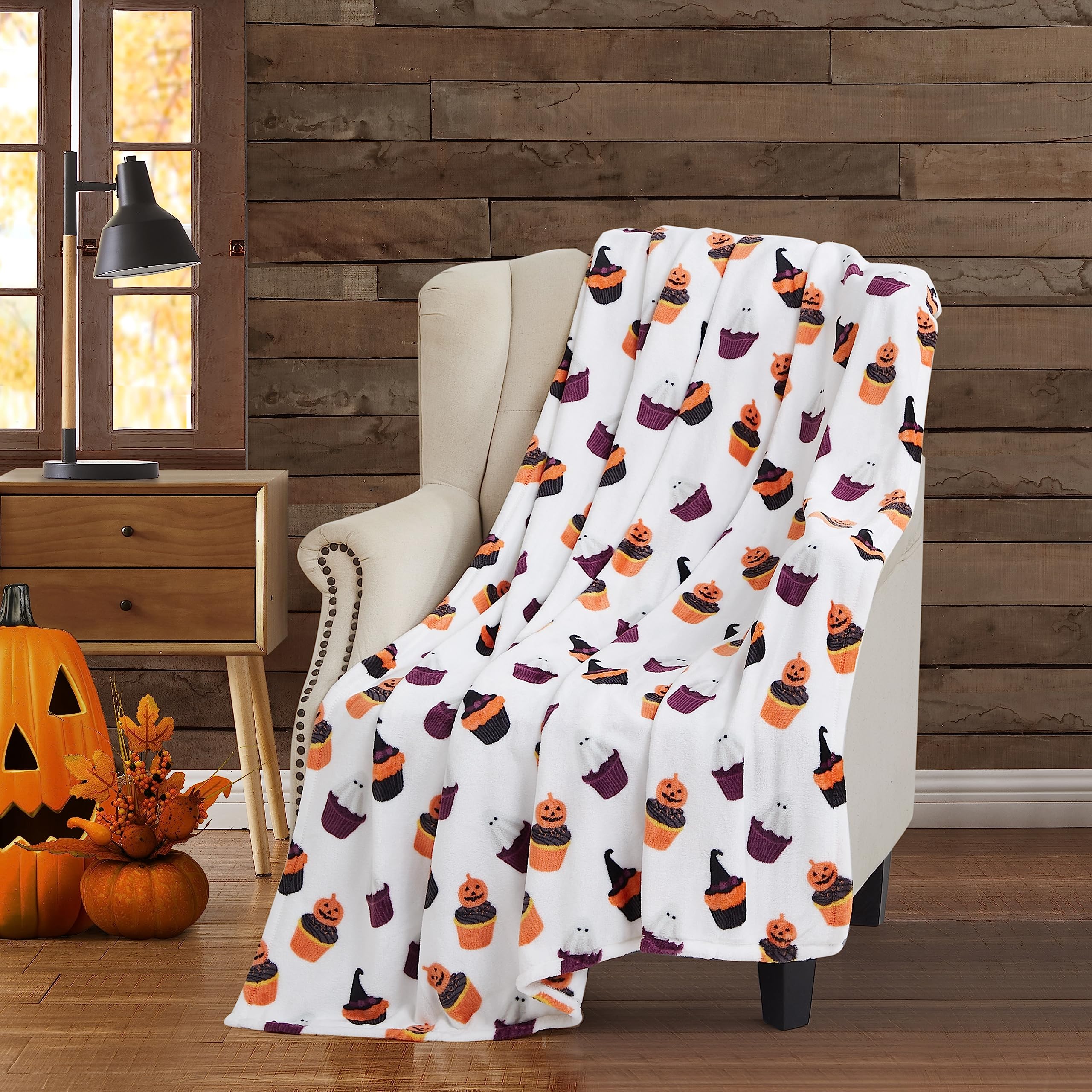 Halloween Throw Blanket: Jack O Lantern Pumpkins And Ghosts Cupcakes Design On Soft Velvet Fleece Throw Blanket