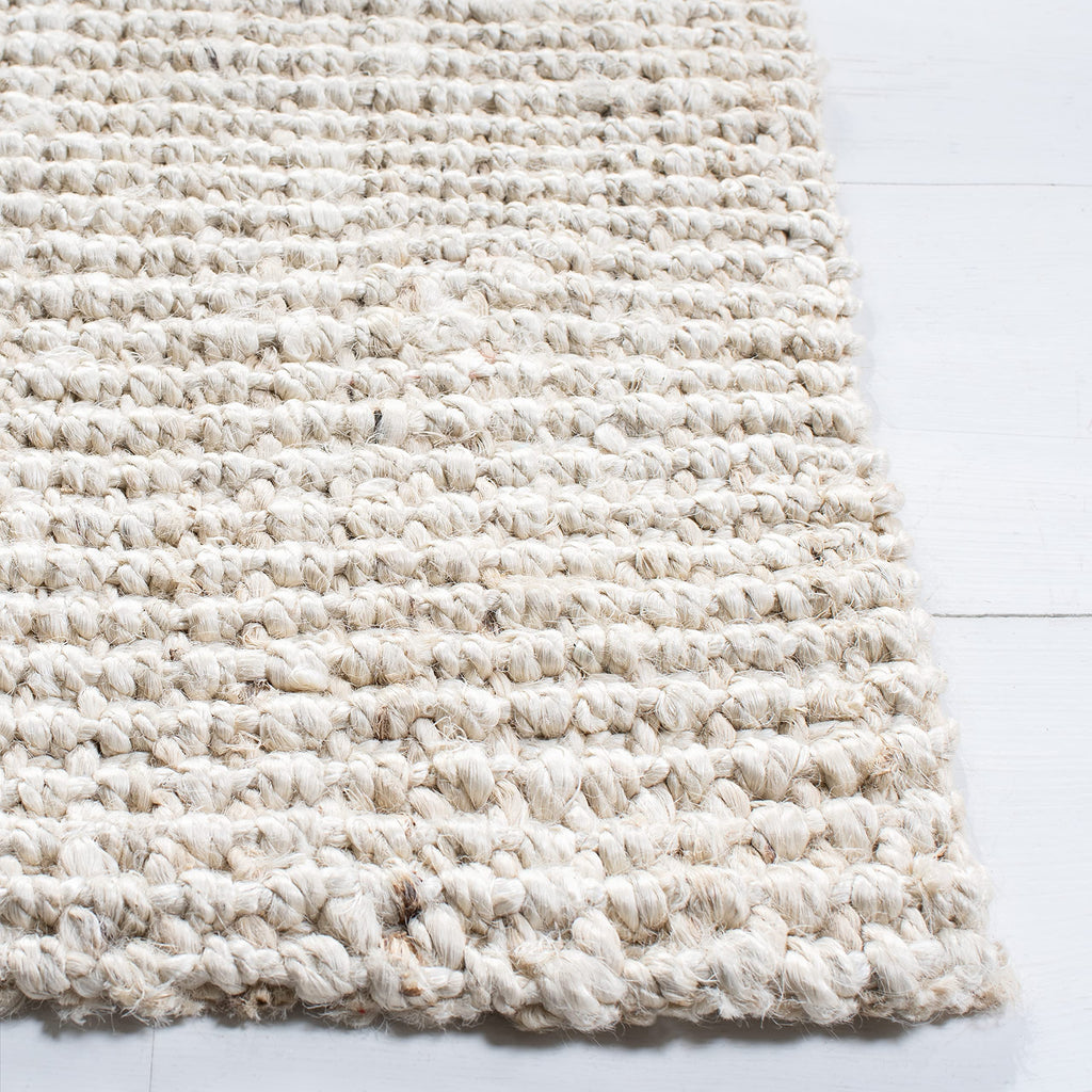 Safavieh Natural Fiber Collection Accent Rug - 3' X 5', Bleach & Ivory, Handmade Farmhouse Jute, Ideal For High Traffic Areas In