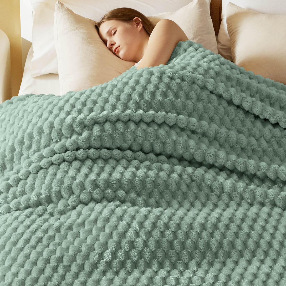 Bedsure King Size Blanket For Bed - Super Soft, Cozy Blankets For Women, Cute Large Fleece Gifts For Girls, Sage Green, 108X90 I