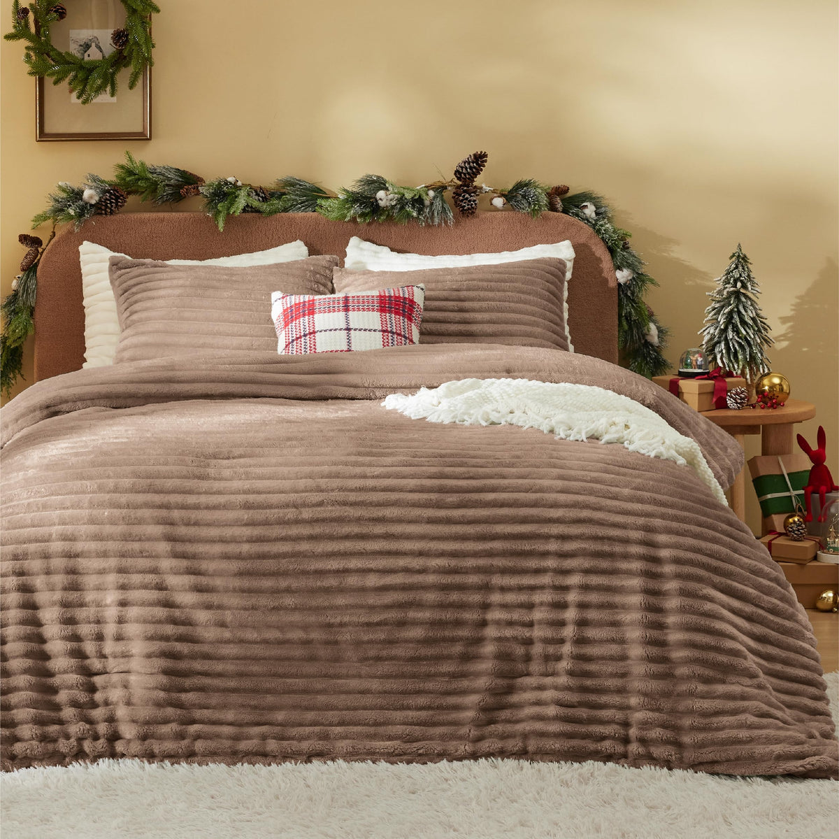 Bedsure Fluffy Comforter Set Queen - Super Soft Faux Fur Comforter Queen Size Warm Taupe, Winter Warm Fleece Bedding Set, Plush
