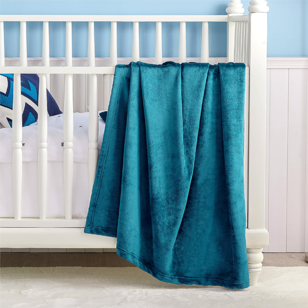 Bedsure Fleece Blanket For Girls And Boys - Soft Cozy Throw Blankets For Bed, Cute Small Travel Blanket, 43X55 Inches,Teal Blue