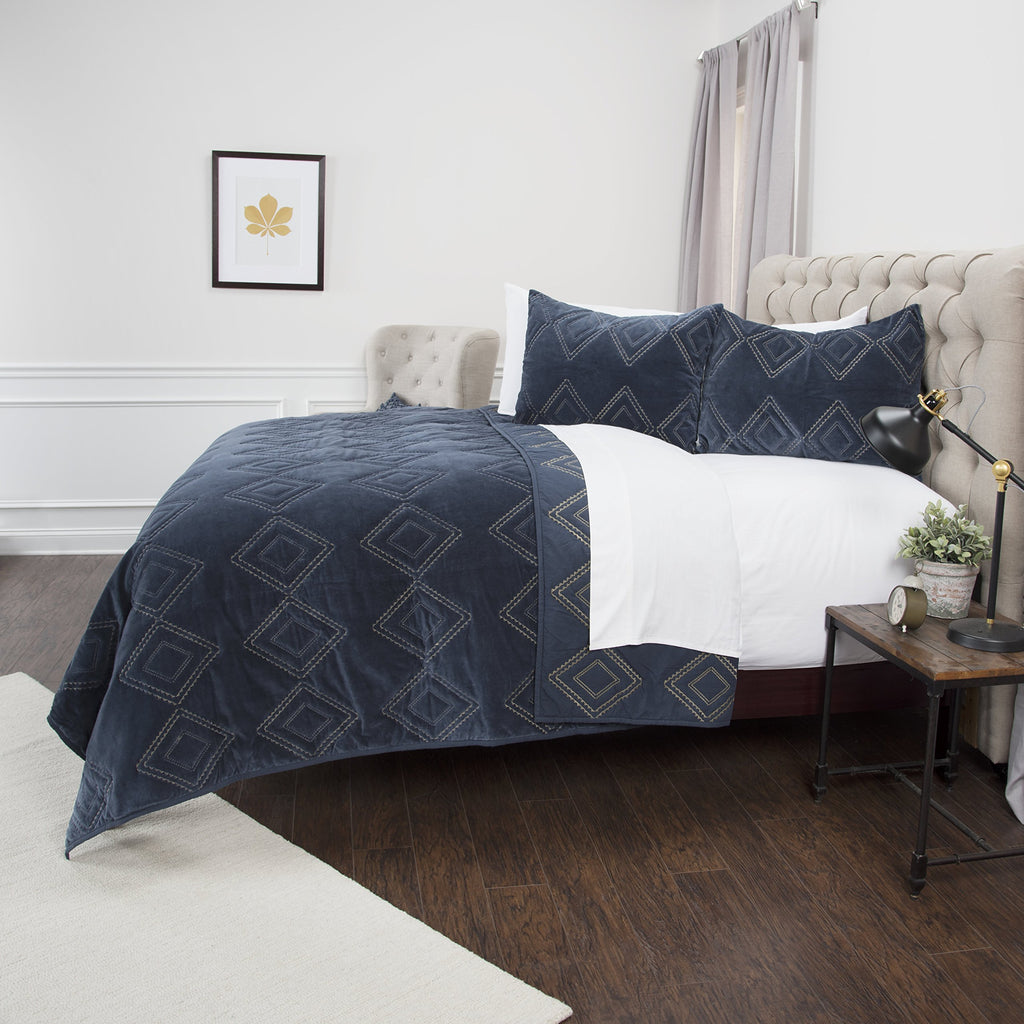 Rizzy Home | BQ4530 | Polyester King Sham | 20"x36" Blue/Metallic/ Geometric