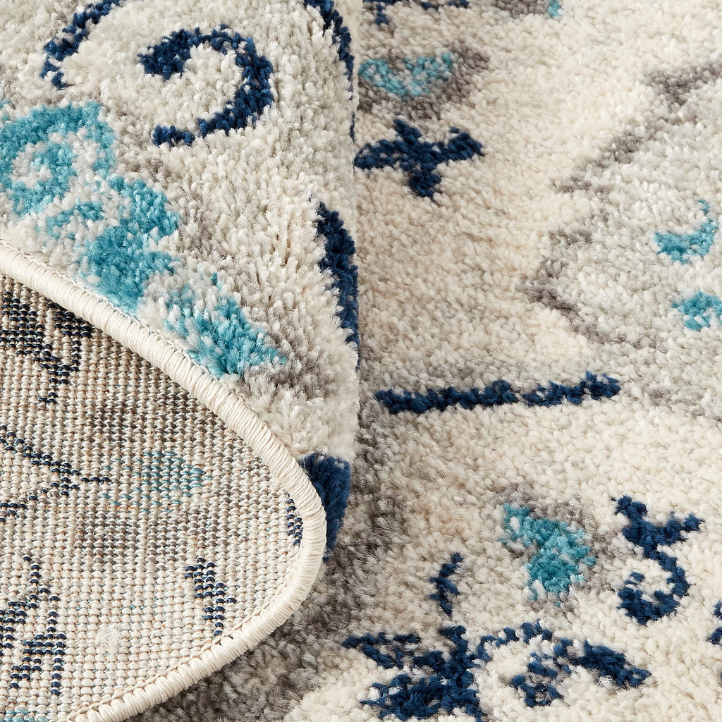 Safavieh Madison Collection Area Rug - 6'7'' Round, Cream & Light Grey, Boho Chic Glam Paisley Design, Non-Shedding & Easy Care,
