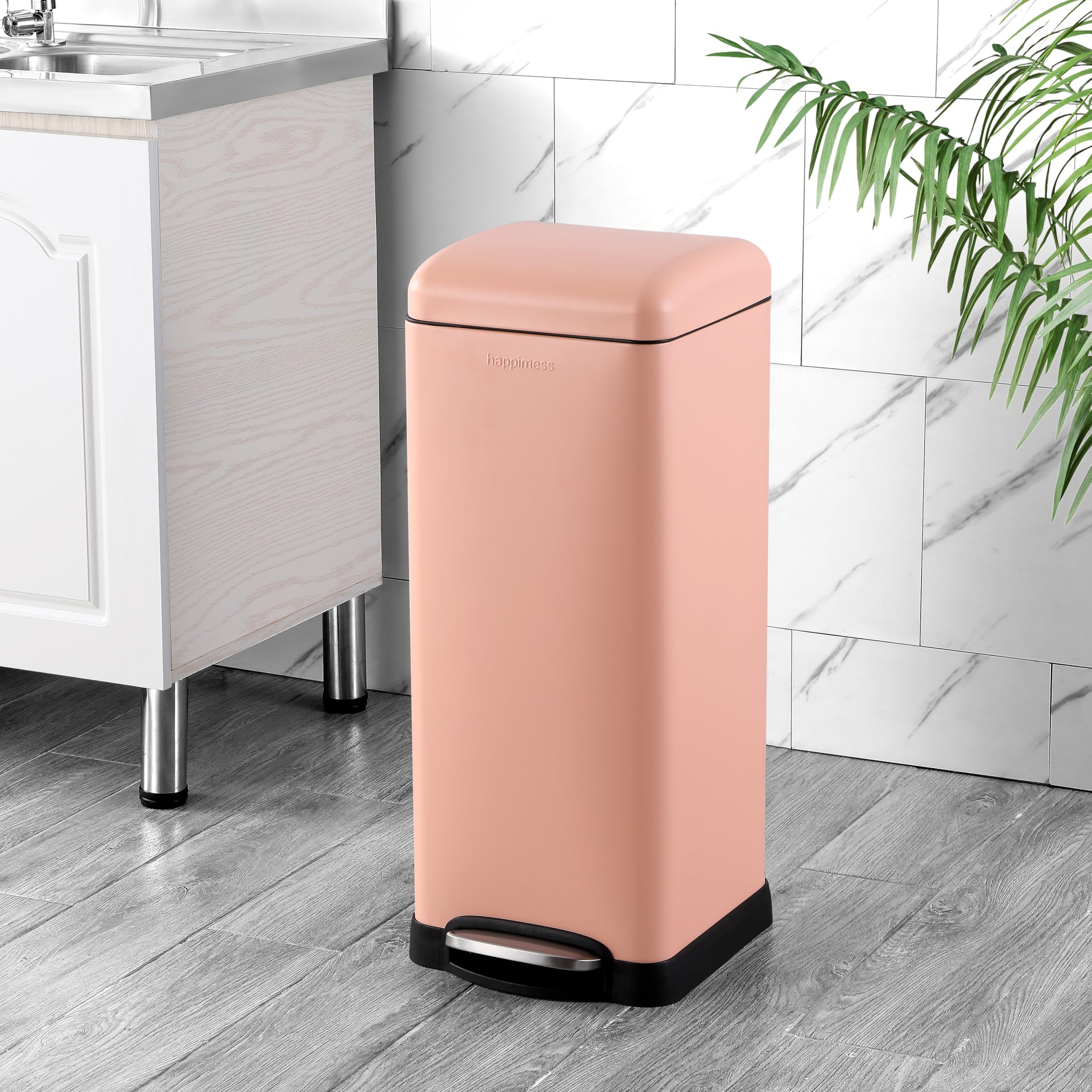Happimess Hpm1007J Betty Retro 8-Gallon Step-Open Trash Can, Fingerprint Resistant, Modern, Minimalistic For Home, Kitchen, Laun