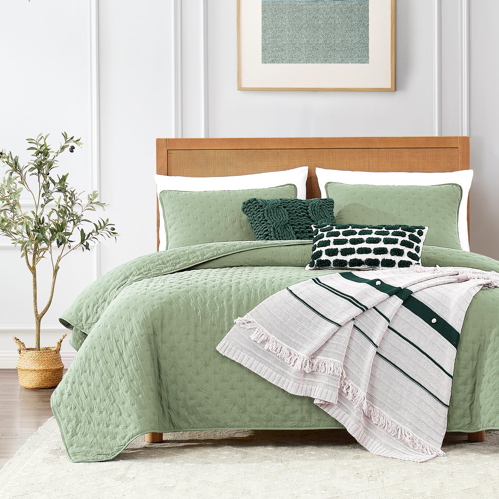 Roaringwild Sage Green Twin Size Quilt Bedding Set, Lightweight Soft Bedspread, Farmhouse Rustic Country Coverlet, Thin Cloud Co