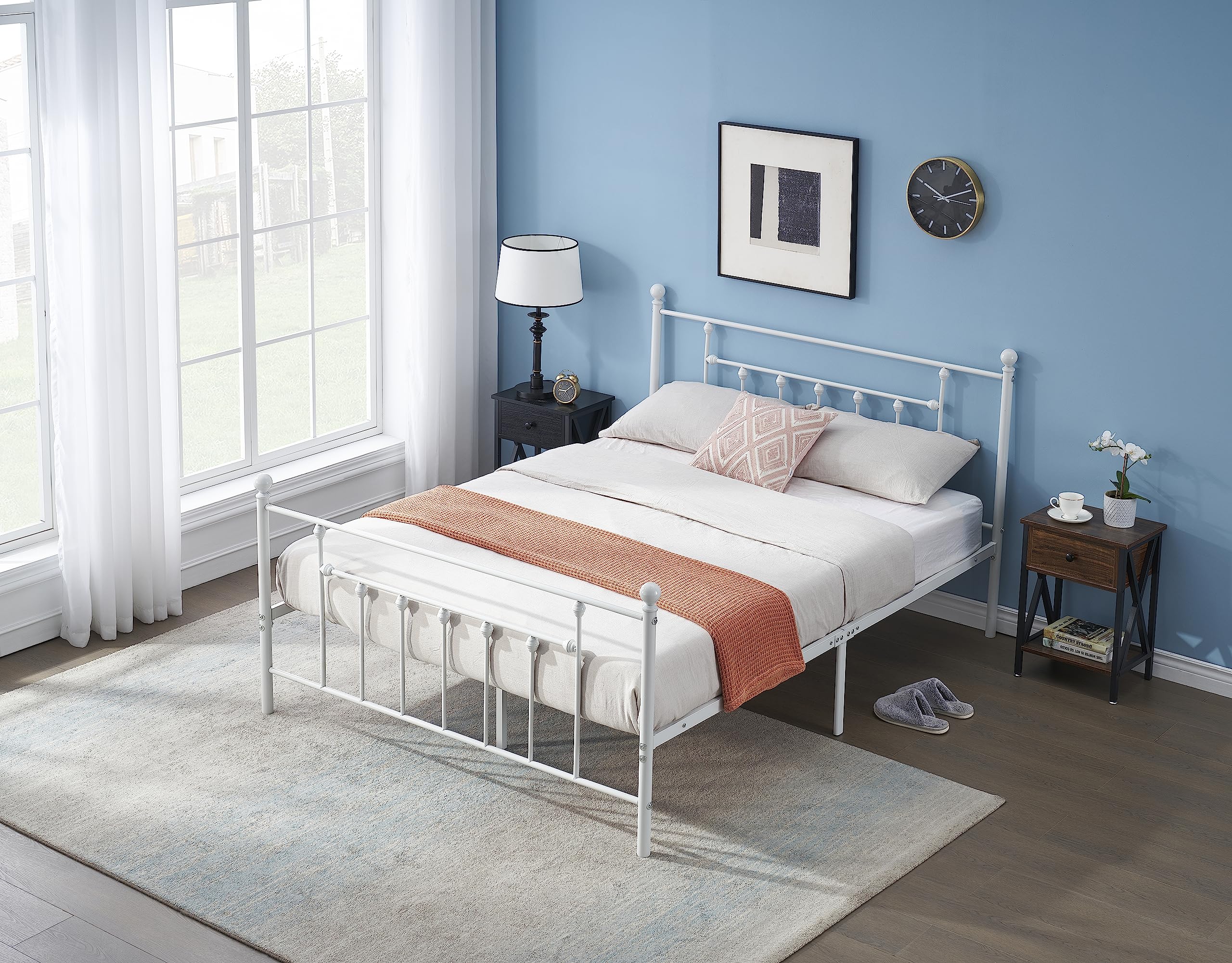 Vecelo Queen Size Metal Platform Bed Frame With Headboard And Footboard, Heavy Duty Slat Support/No Box Spring Needed Mattress Foundation/Underbed Storage Space, Victorian Style