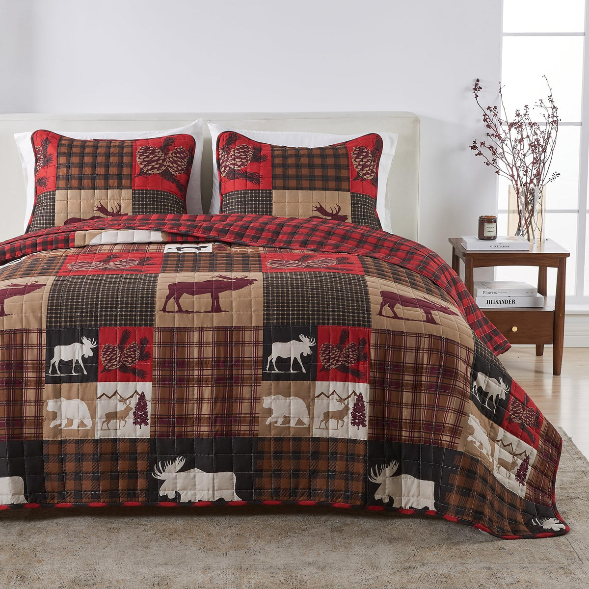 Great Bay Home Rustic Cabin King Size Quilt Set With Shams - All-Season, Lightweight, Reversible Bedspread - Lodge-Themed Summer