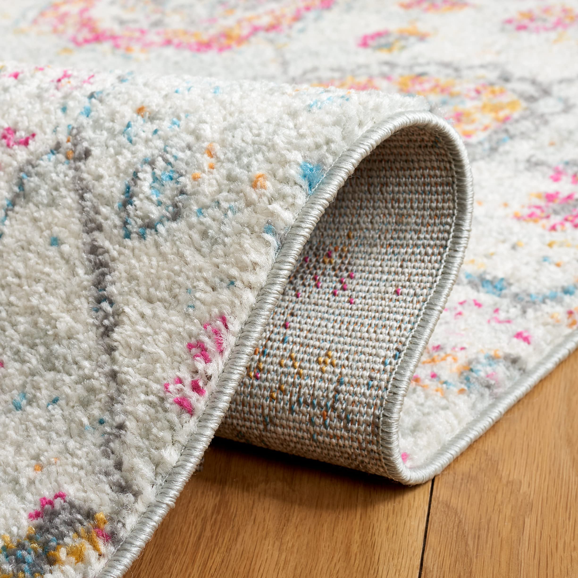 Safavieh Madison Collection 4' X 6' Greygold Mad600F Boho Chic Glam Paisley Non-Shedding Entryway Living Room Foyer Bedroom Acce