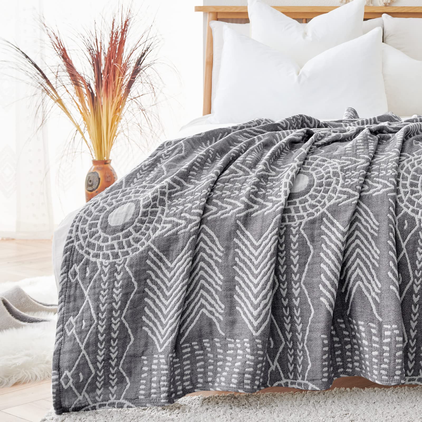 Jinchan Boho 100% Cotton Blanket Muslin Lightweight Queen Size Throw Blanket For Couch Soft Cozy All Season Blanket 3-Layer Thro