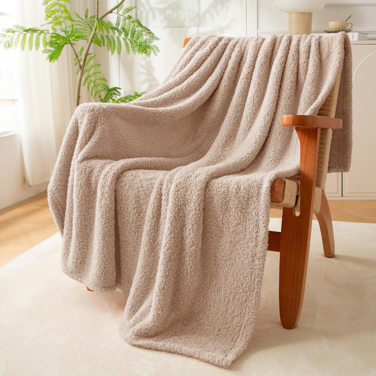Exclusivo Mezcla Camel Fleece Throw Blanket For Couch Sofa, Soft Warm And Fluffy Blankets For Women, Suitable For All Seasons, 5