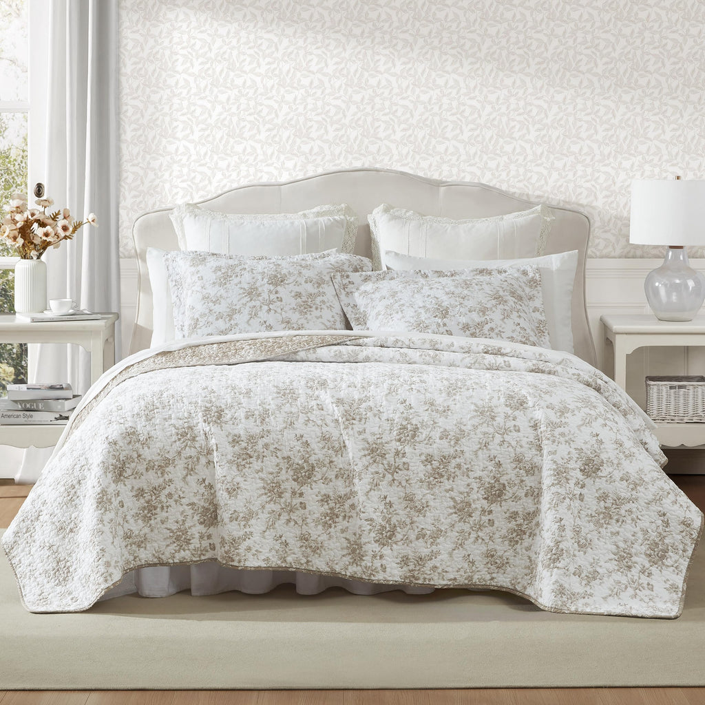 Laura Ashley - Full/Queen Quilt Set, Reversible Floral Cotton Bedding With Matching Shams, Home Decor For All Seasons (Walled Ga
