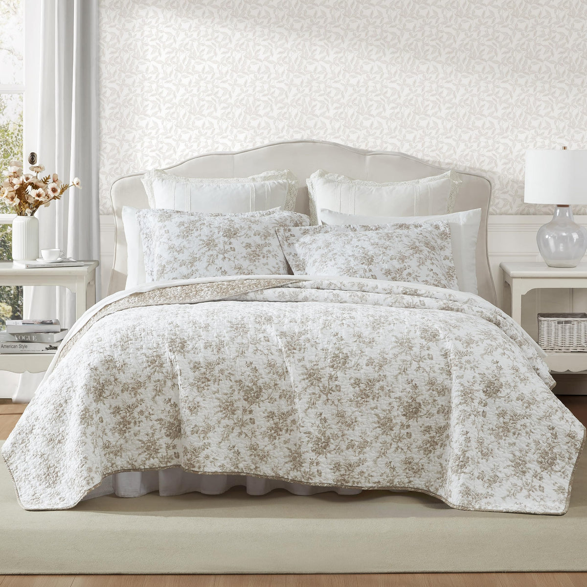 Laura Ashley - King Quilt Set, Reversible Floral Cotton Bedding With Matching Shams, Home Decor For All Seasons (Walled Garden B