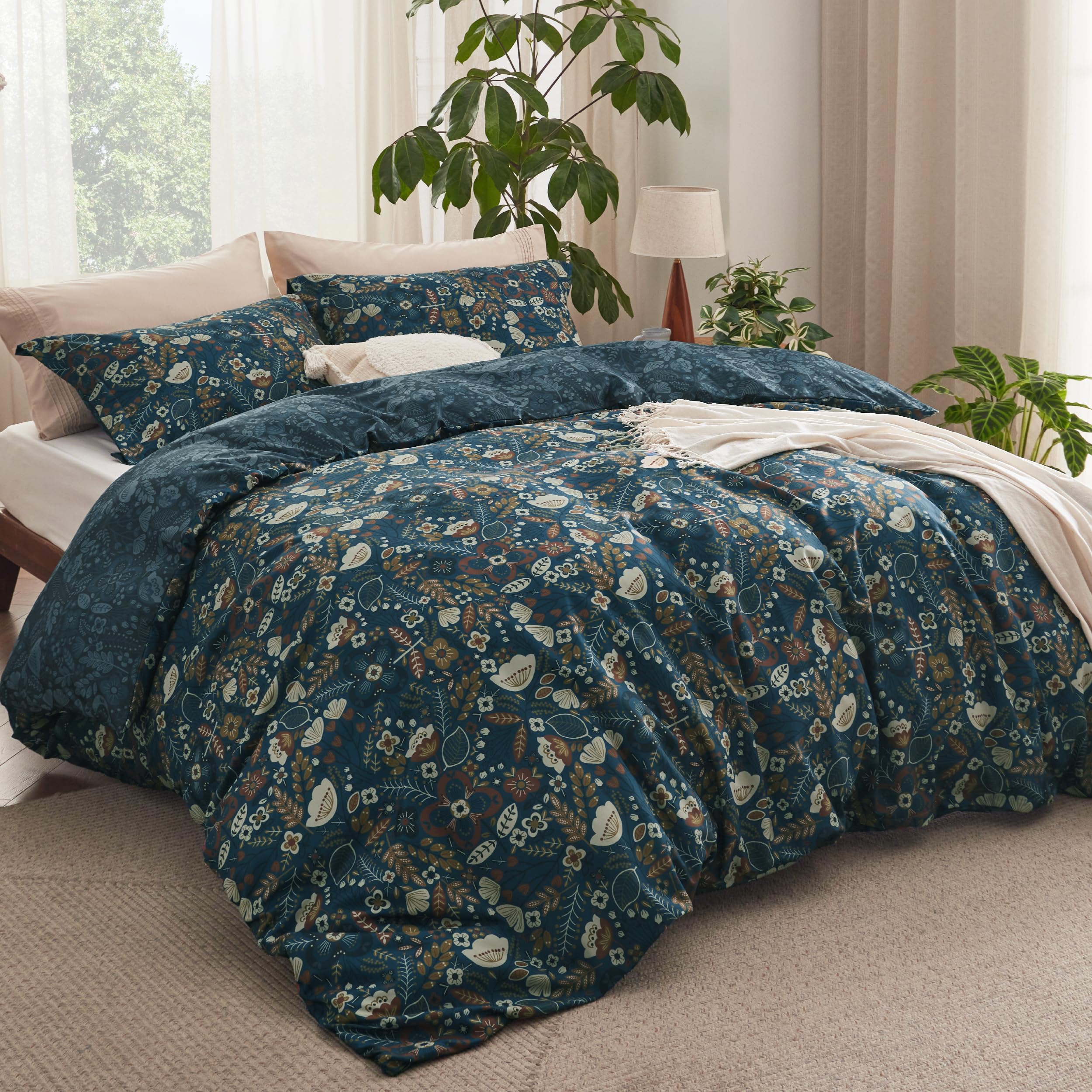 Bedsure Duvet Cover King Size - Reversible Floral Duvet Cover Set With Zipper Closure, 3 Pieces Navy Blue Bedding Set With 8 Corner Ties And 2 Pillow Shams 20'X36'