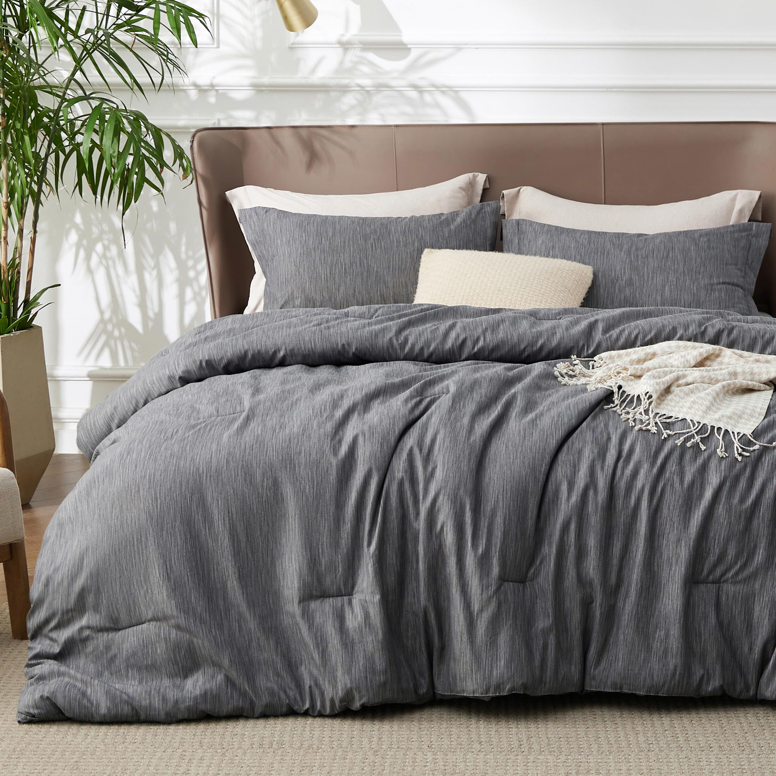 Bedsure Queen Comforter Set - Charcoal Grey Comforter Queen Size, Soft Bedding For All Seasons, Cationic Dyed Bedding Set, 3 Pie