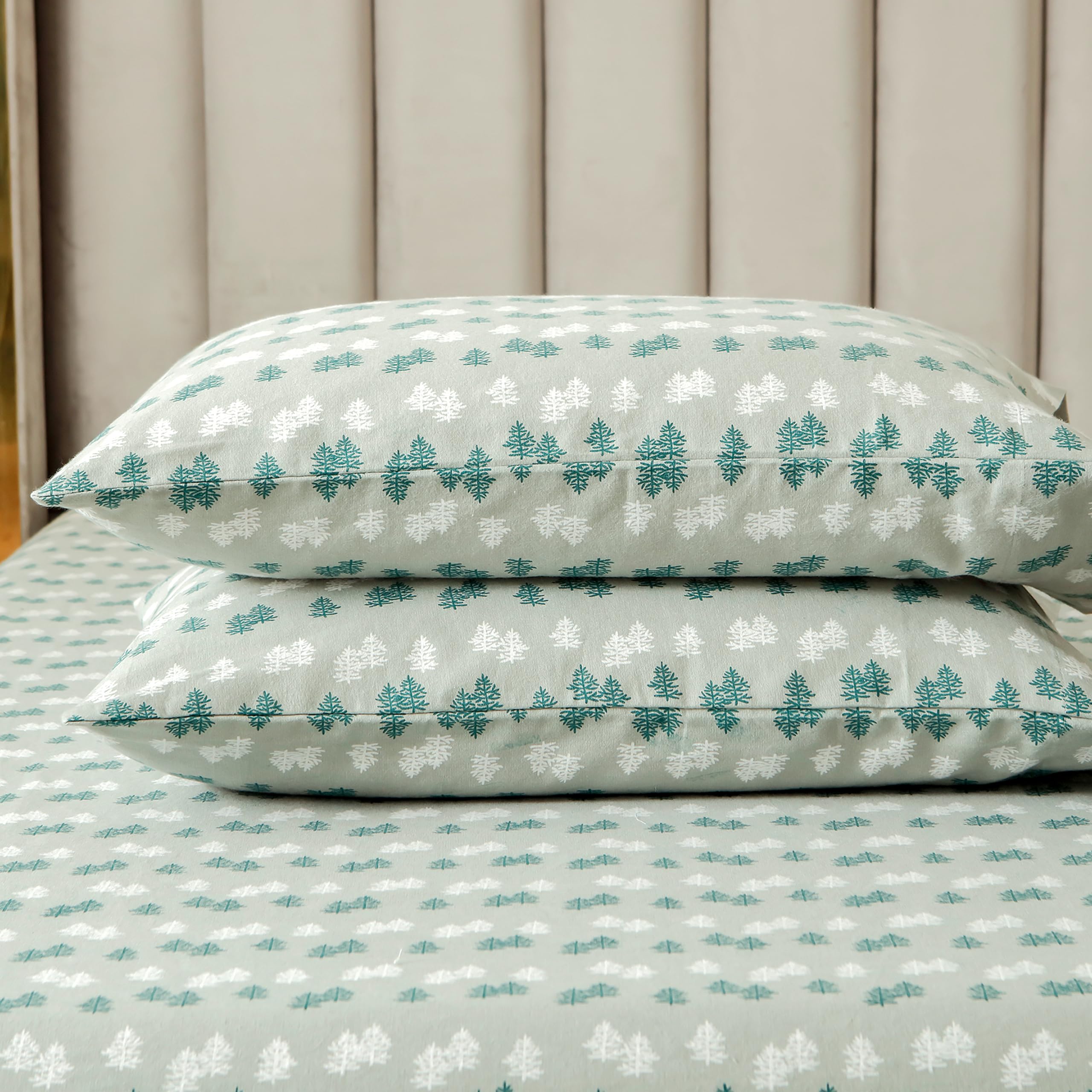 Elegant Comfort Ultra Soft 4-Piece 100% Turkish Cotton Flannel Sheet Set - Holiday Christmas Flannel Sheets, Warm And Cozy Premium Quality, Deep Pocket Fitted Sheet- Twin, Double Tree