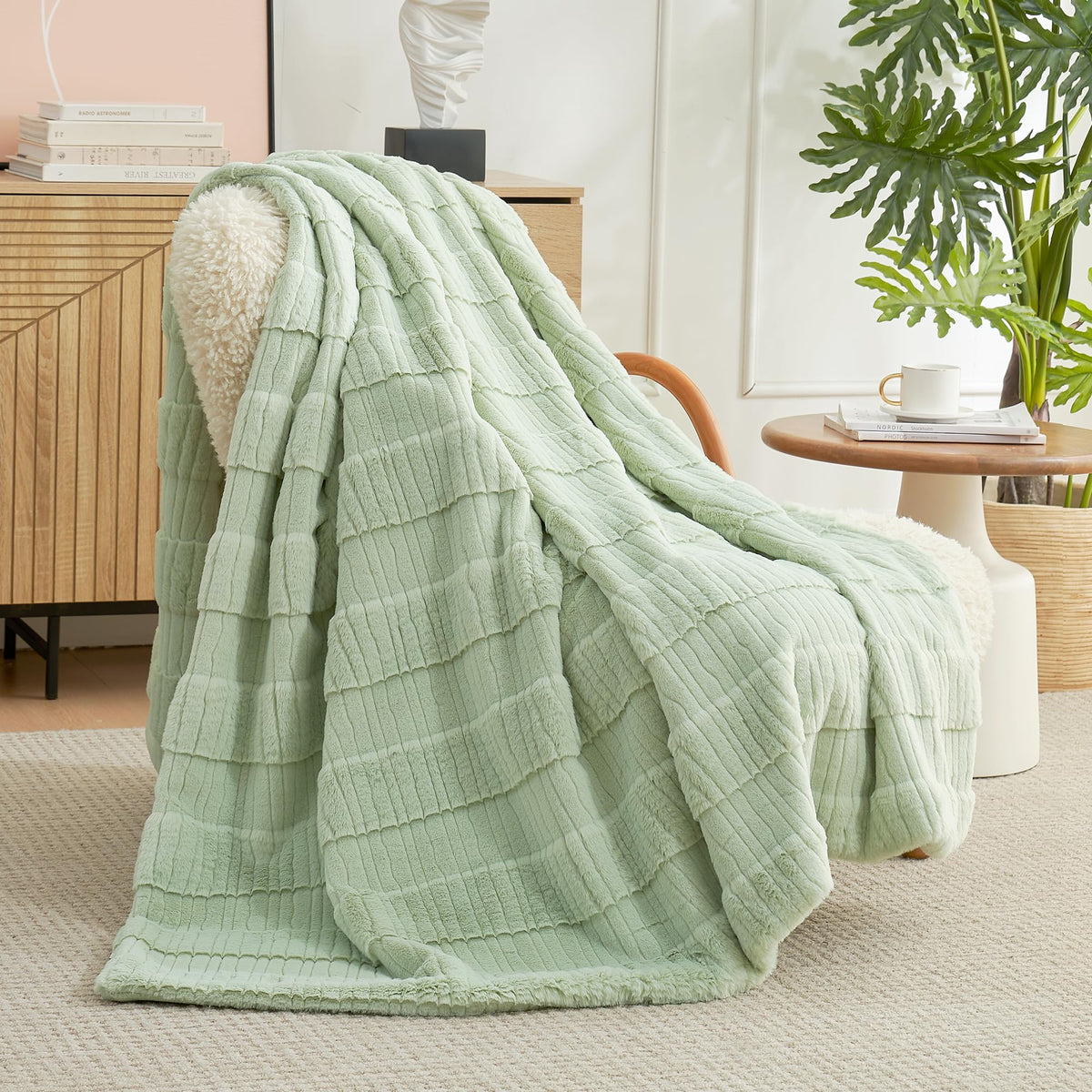 Am?Ie Home Sculpted Stripe Faux Fur Twin Bed Blanket, Cozy Soft Fuzzy Fluffy Blanket For Couch, Bed, Adults, 60 * 80 Inches, Sag