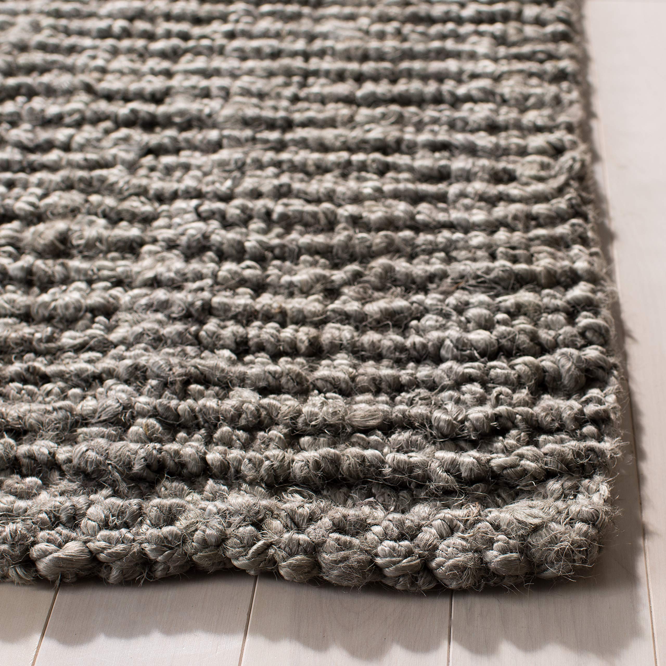 Safavieh Natural Fiber Collection Accent Rug - 2'6'' X 4', Light Grey, Handmade Chunky Textured Jute 0.75-Inch Thick, Ideal For