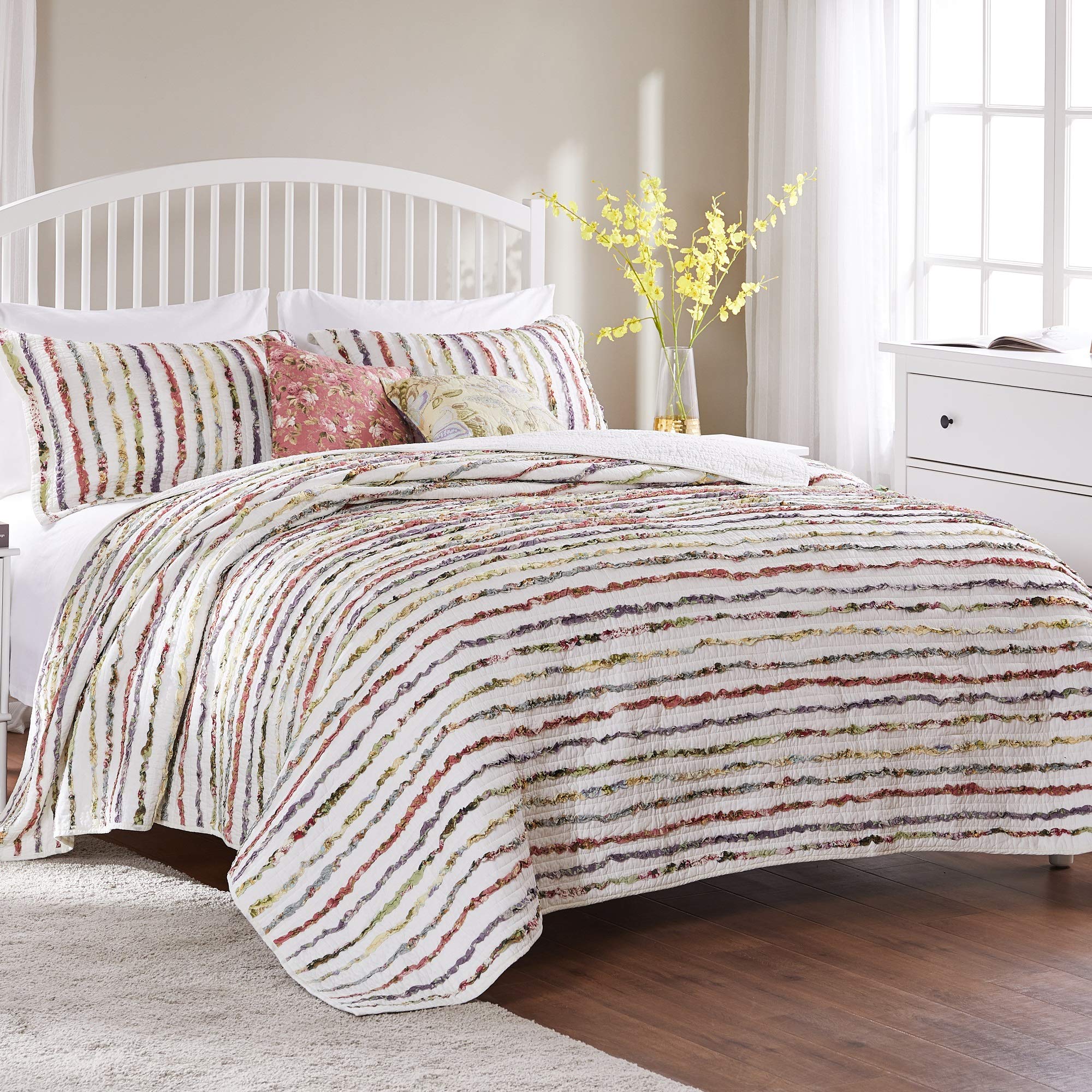 Greenland Home Bella Ruffled Quilt Set, 4-Piece Twin/Twin Xl