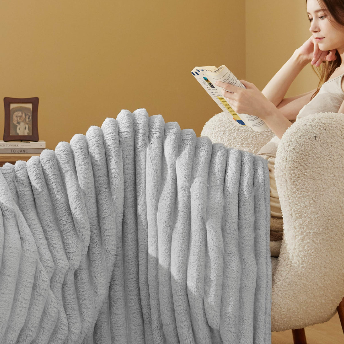Bedsure Throw Blanket For Couch - Super Soft Cozy Blankets For Women, Cute Small Fleece Blanket For Girls, Light Grey,50X60 Inch