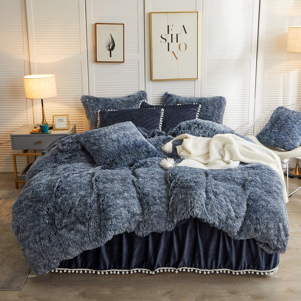Liferevo Luxury Plush Shaggy Duvet Cover Set, Soft Velvet Fluffy Furry Duvet Cover Set(1 Faux Fur Fuzzy Comforter Cover+2 Pom Po