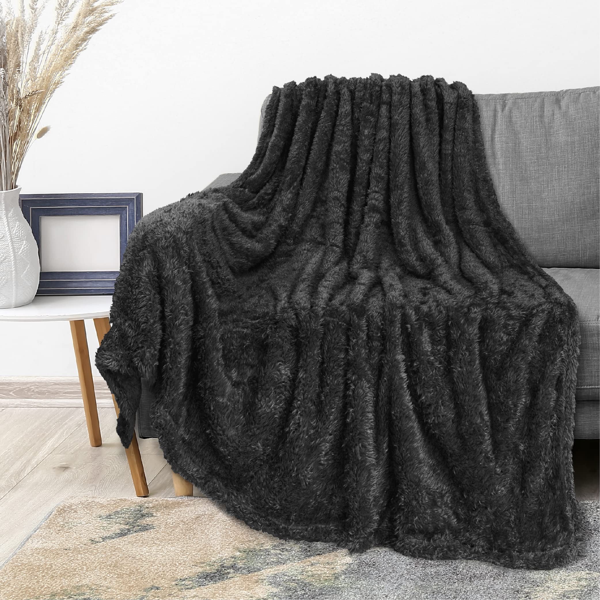 Pavilia Black Plush Throw Blanket For Couch, Sherpa Soft Cozy Blanket And Throw For Sofa Bed, Decorative Fur Fuzzy Warm Fleece B