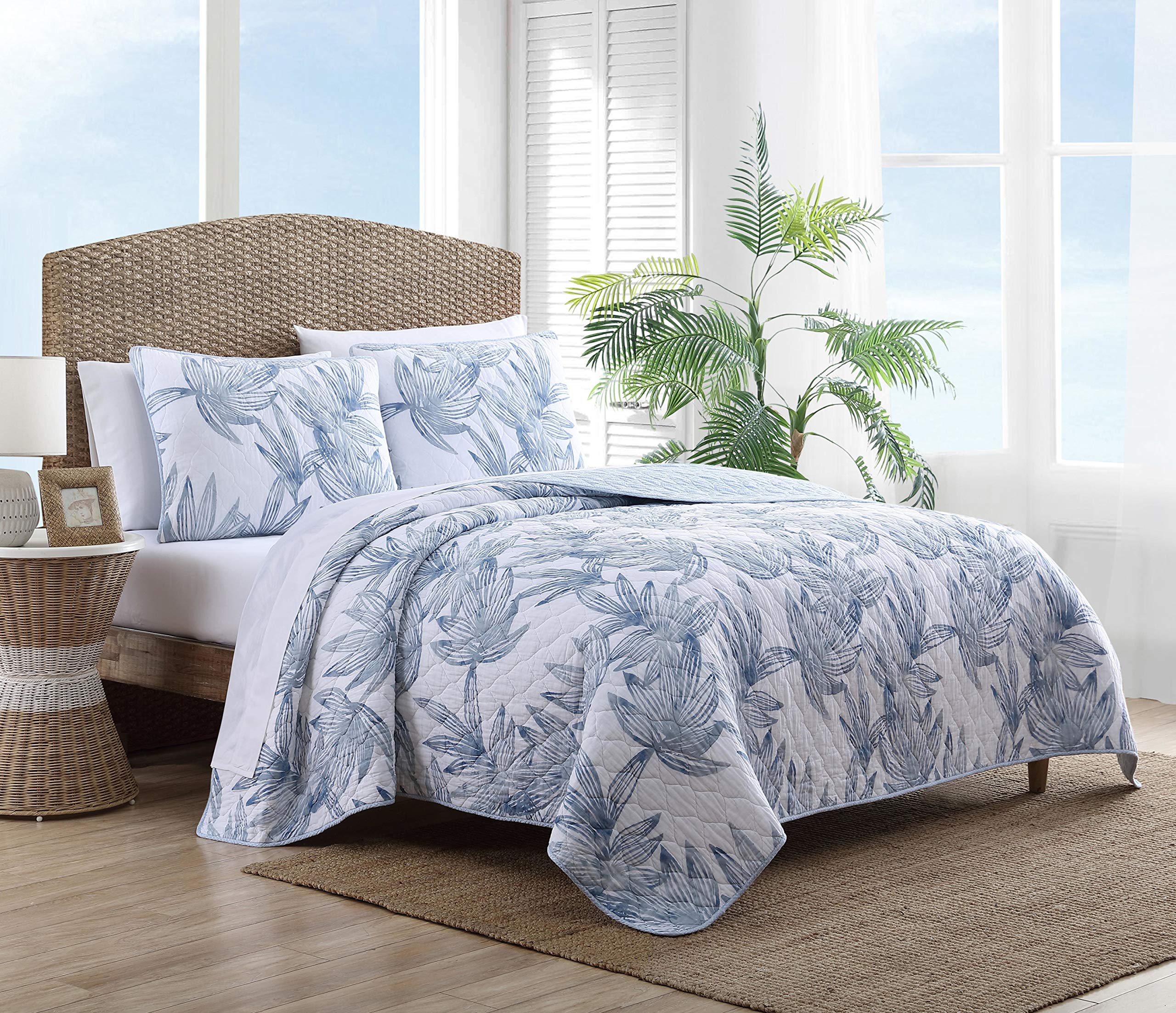 Tommy Bahama - Twin Quilt Set, Reversible Cotton Bedding With Matching Sham, Super Soft Bedding Set (Kayo Blue, Twin)