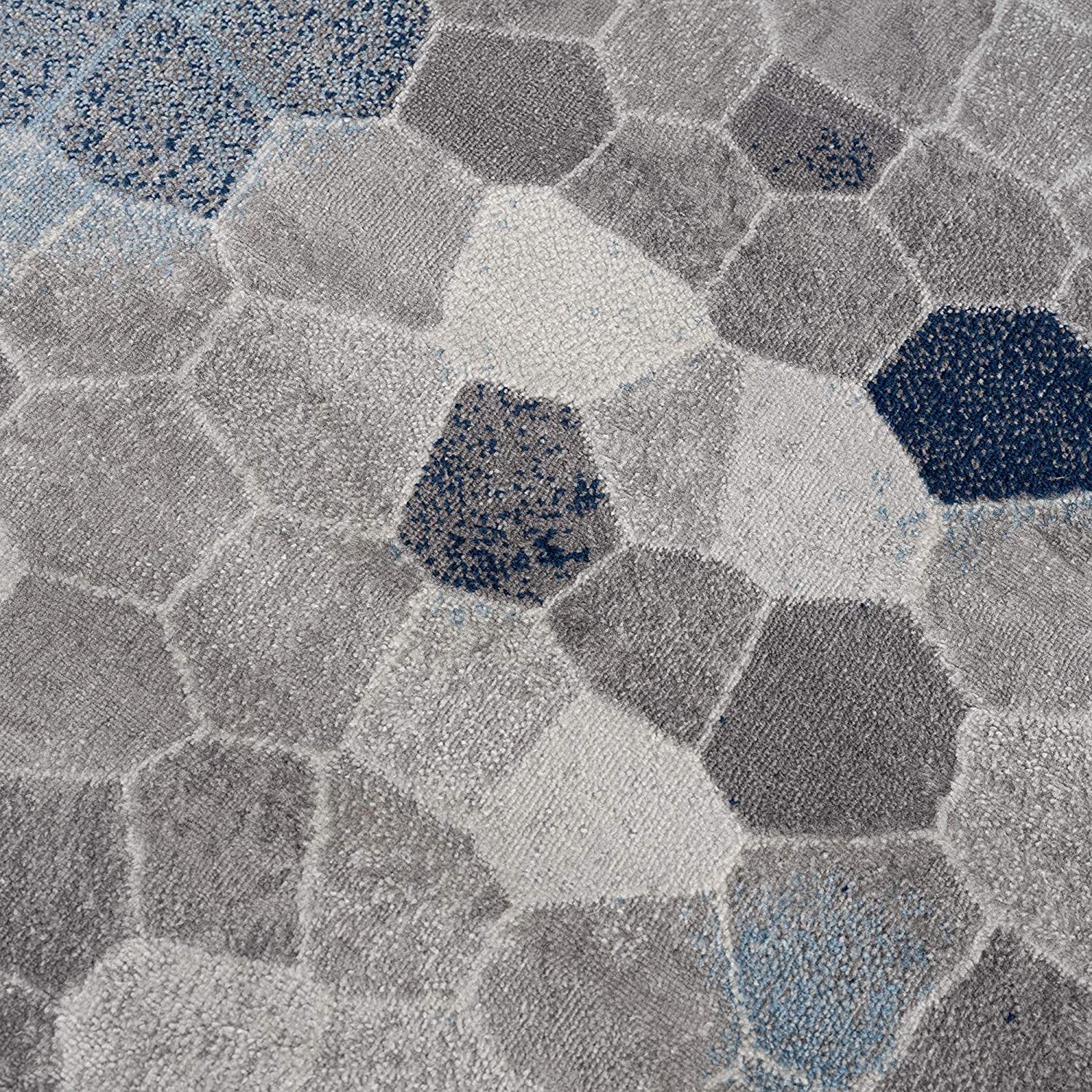 HomeRoots 100% Polypropylene 2’ x 8’ Navy Blue Cobblestone Pattern Runner Rug