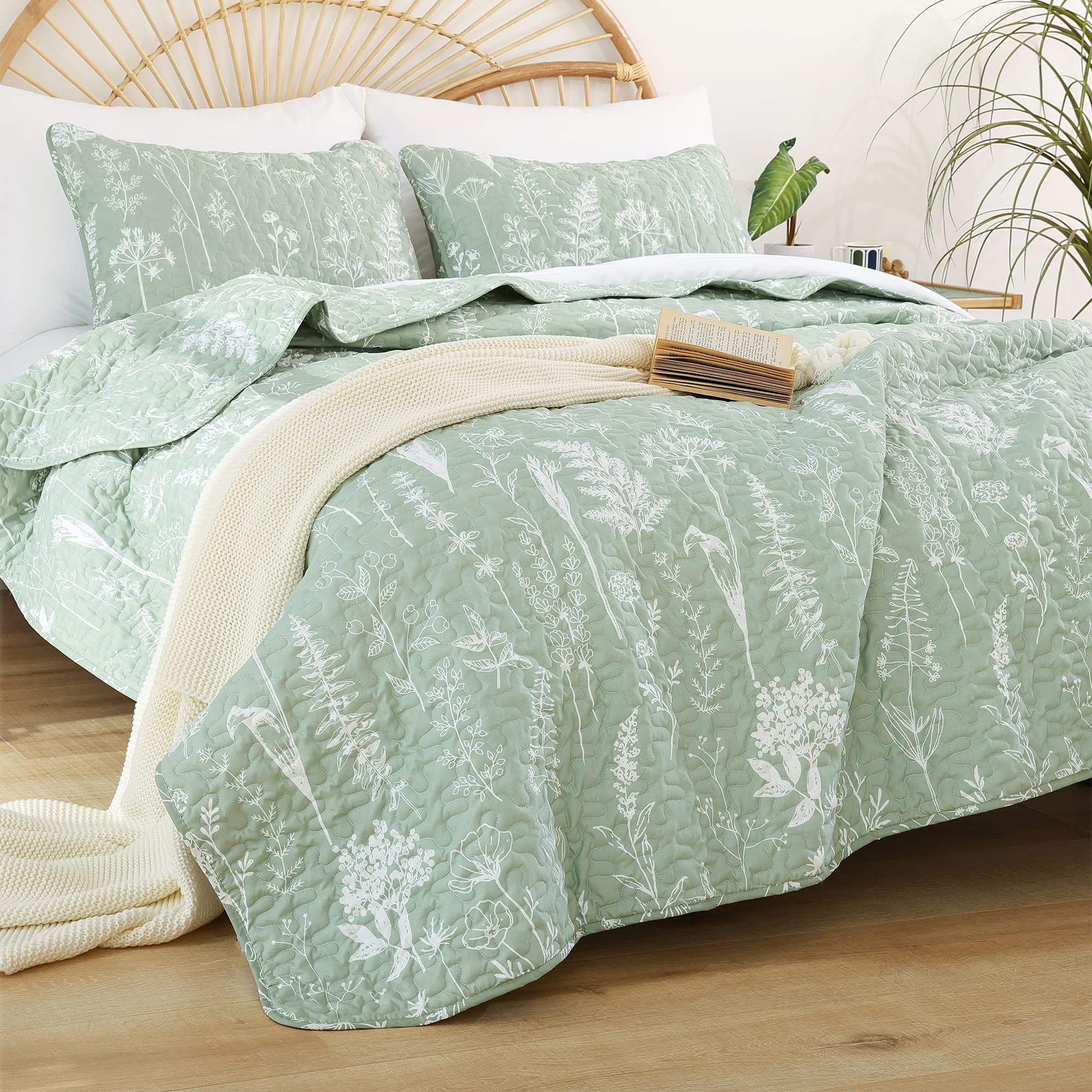 Janzaa Sage Green Quilt Botanical Quilts Queen Size With Floral Pattern Microfiber Bedspreads Queen Size 3 Pieces Lightweight Co