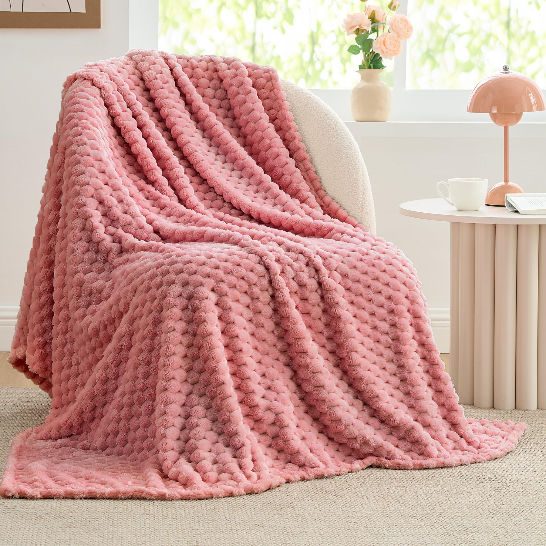 Bedelite Fleece Blanket Twin Blanket For Bed Couch, 3D Jacquard Decorative Dusty Pink Throw Blanket, Soft And Cozy Warm Plush Fu