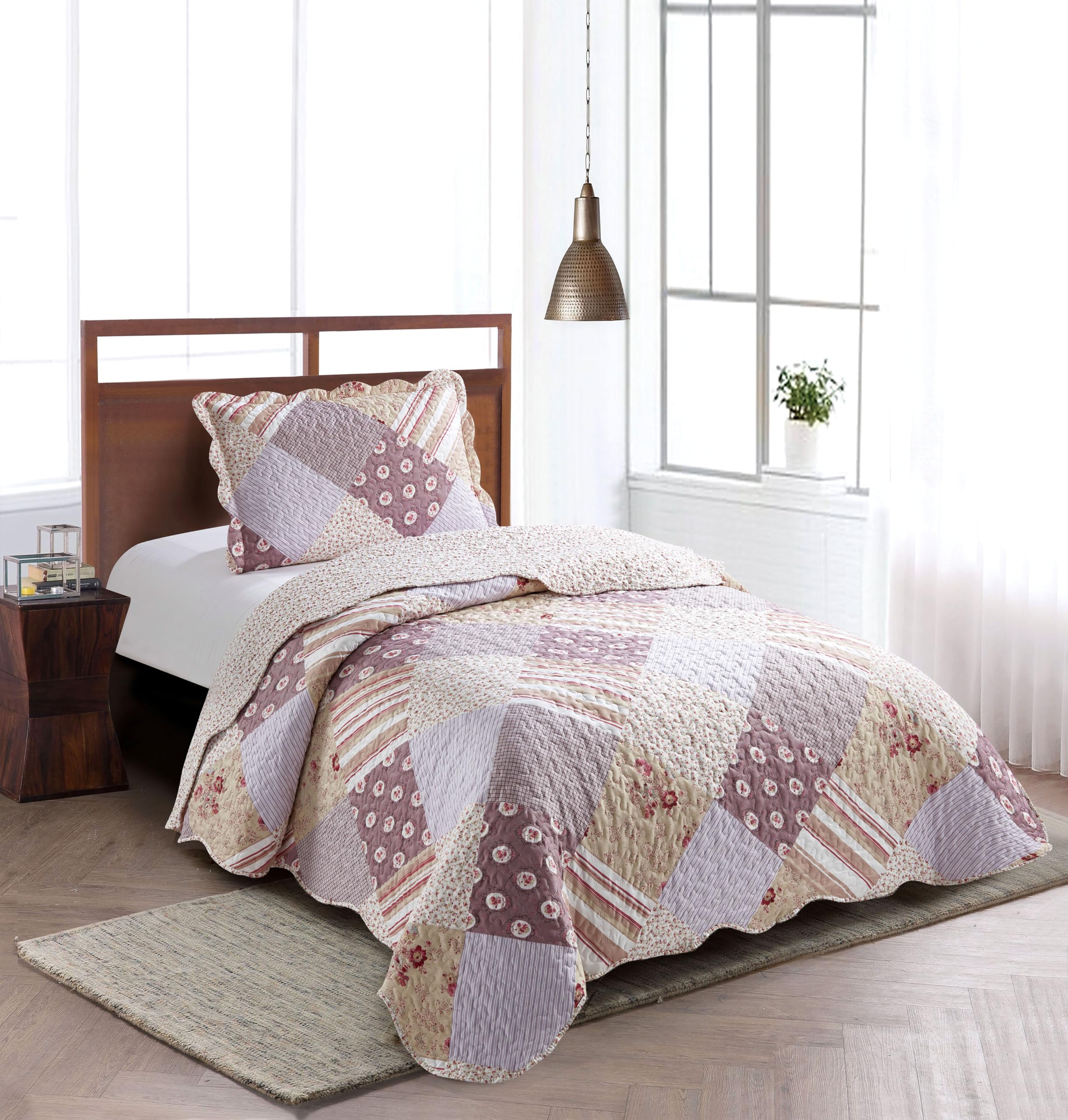 Brilliant Sunshine Pink Rosette And Stripes Patchwork, 3-Piece Quilt Set With 2 Shams, Reversible Bedspread, Soft Lightweight Coverlet, All-Season, Full/Queen, Rose