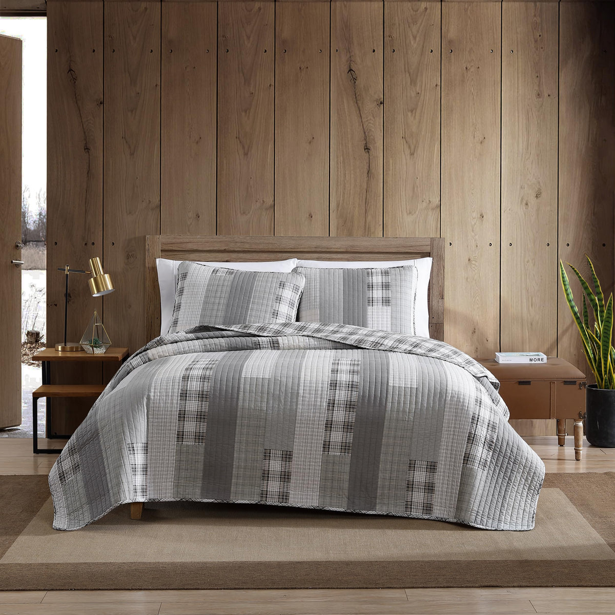 Eddie Bauer - Twin Quilt Set, Cotton Reversible Bedding With Matching Sham, Home Decor For All Seasons (Fairview Grey, Twin)