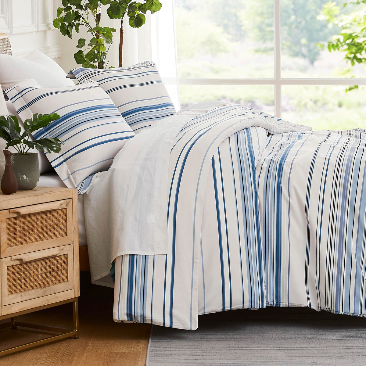 Southshore Fine Living, Inc. 3-Piece Comforter Full Size Set, Down Alternative Blue Comforter With 2 Pillow Shams, Microfiber Be