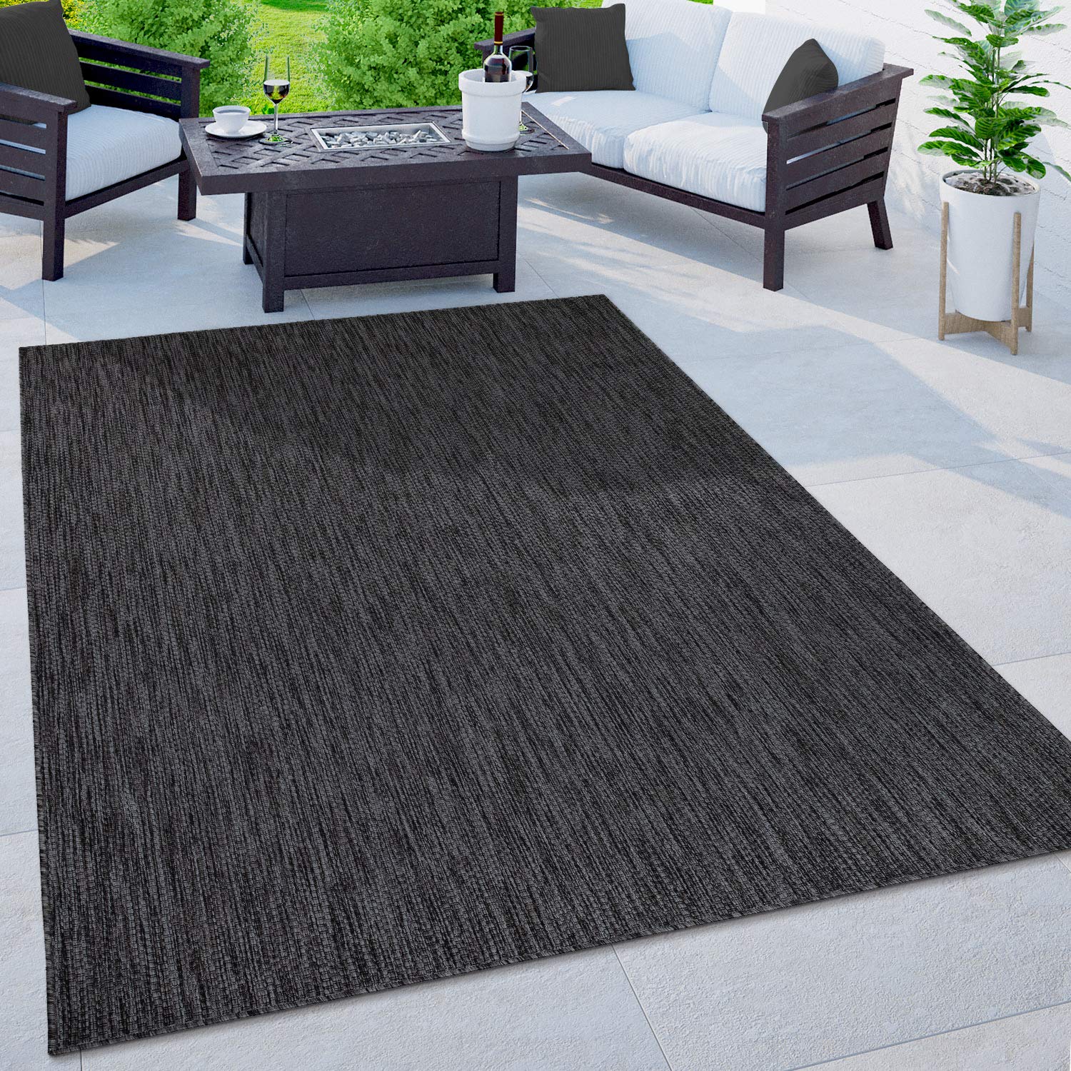 Solid Outdoor Rug For Patio Or Balcony Weatherproof In Mottled Anthracite, Size: 6'7' X 9'2'