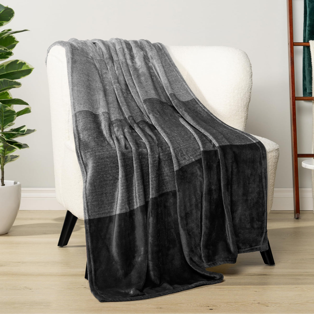 Pavilia Black Ombre Fleece Throw Blanket For Couch, Soft Flannel Blanket For Sofa Bed Room, Plush Lightweight Dark Gray Black Gr